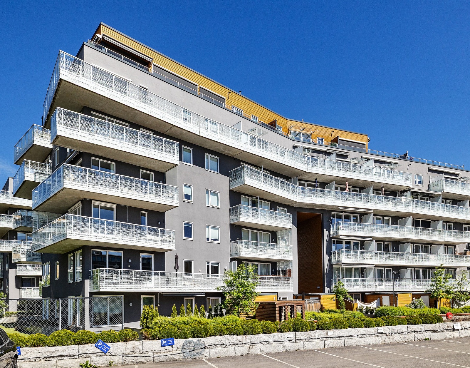 Fasade - Moderne bygg fra 2016. Galleribilde