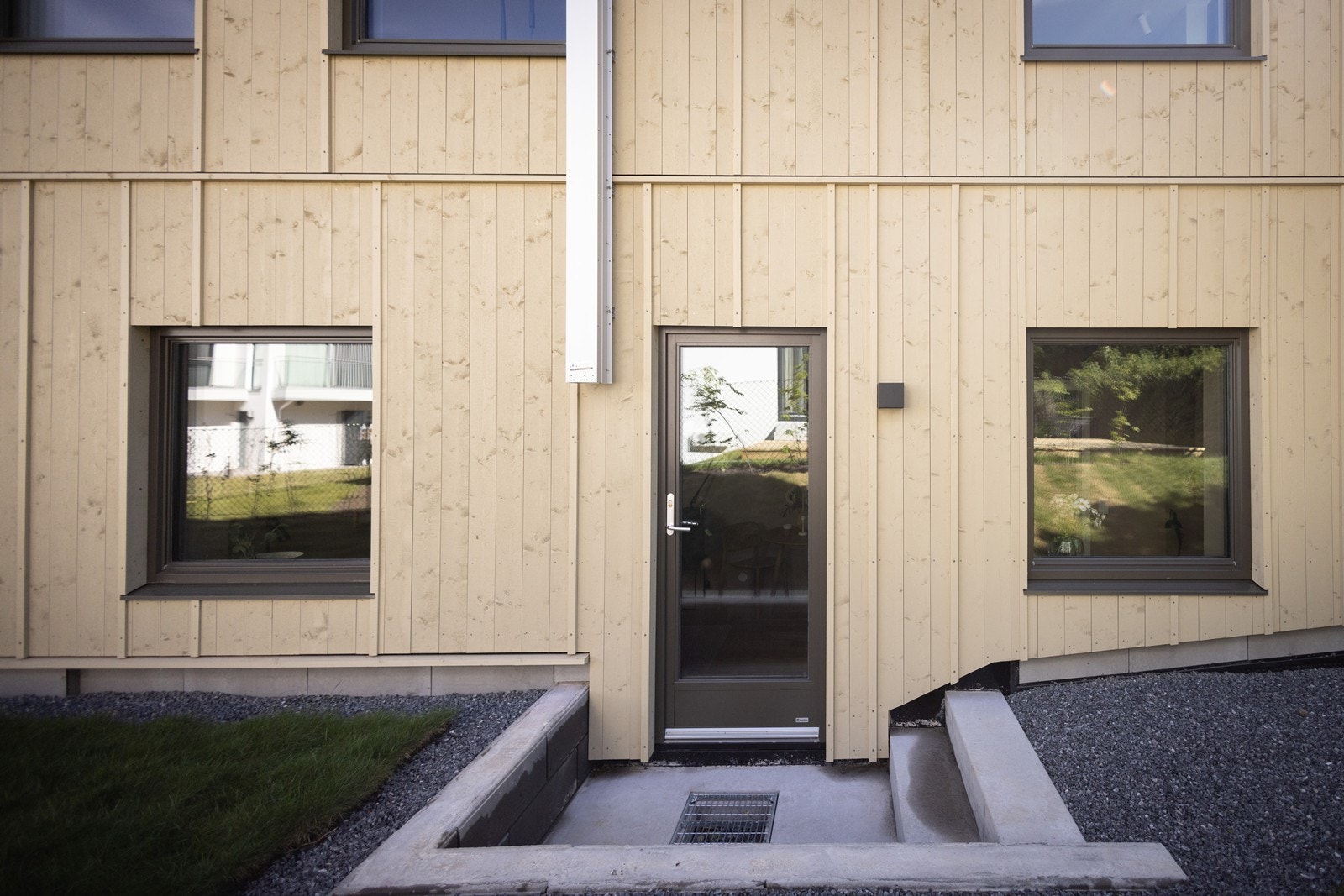 Egen inngang til kjeller Galleribilde