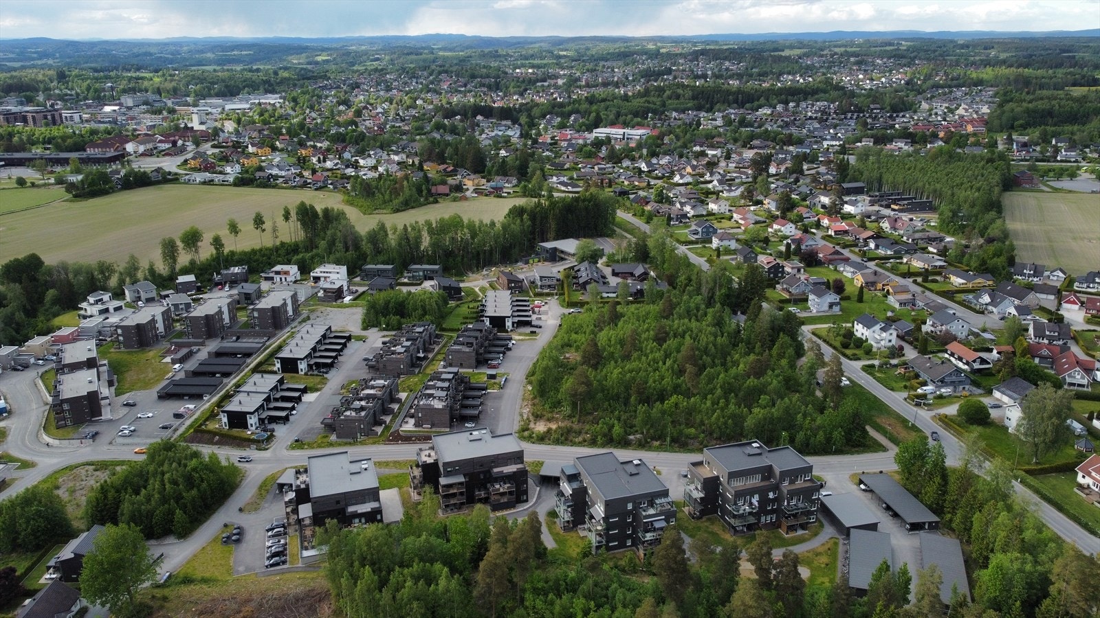 Dronefoto av eiendommen Galleribilde
