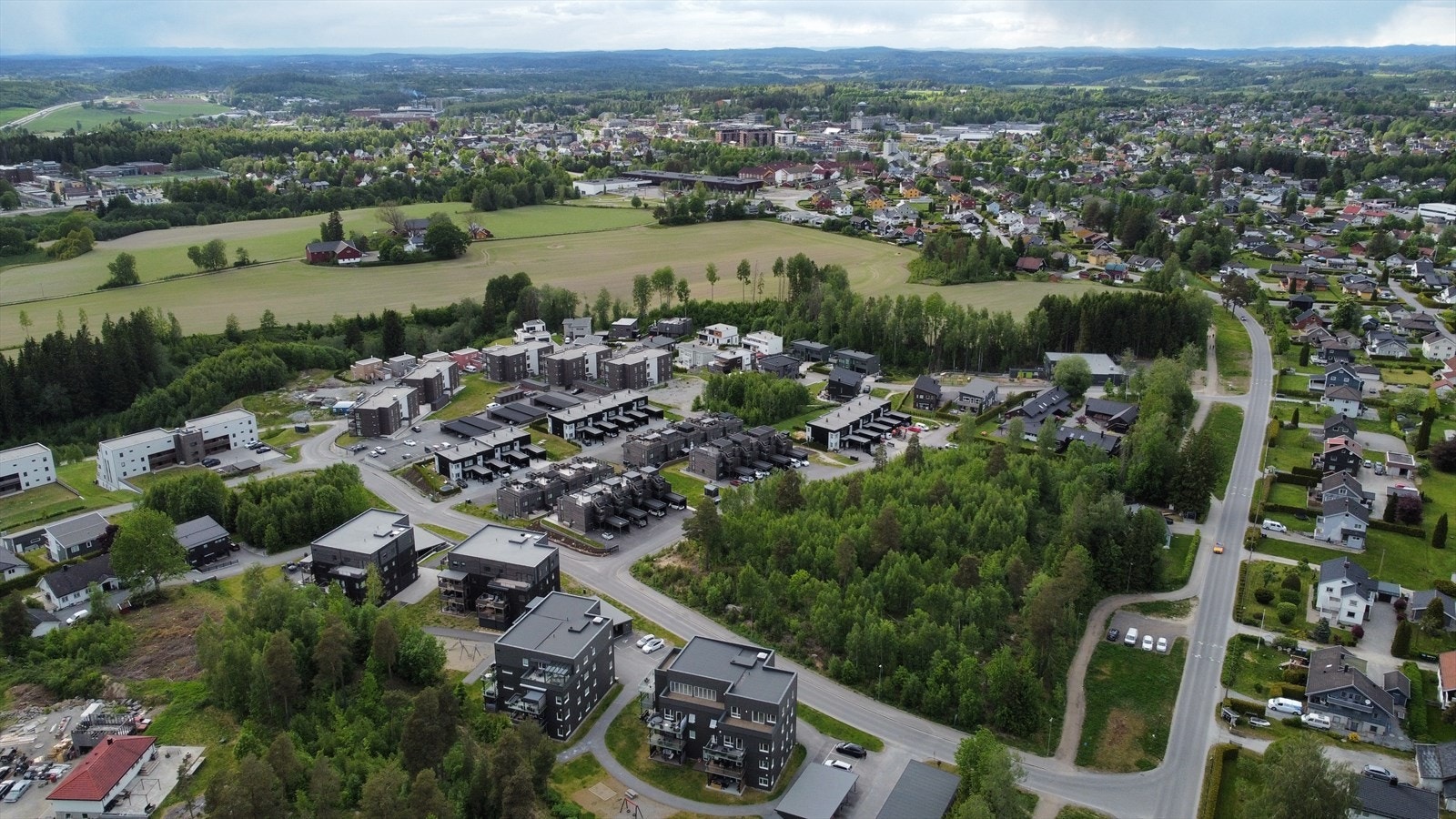 Dronefoto av eiendommen Galleribilde
