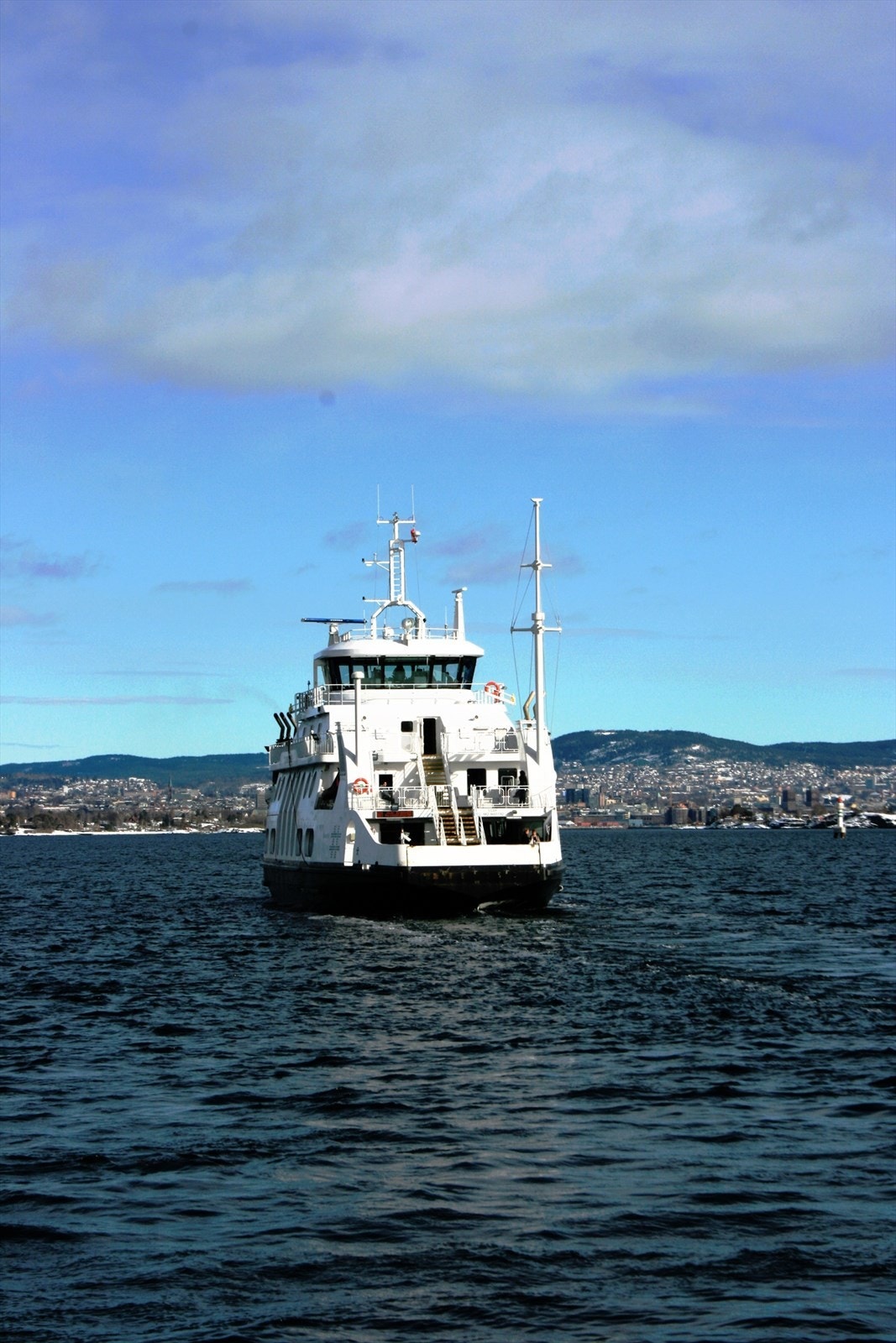 Kort vei til Oslo og Lysaker med Nesoddbåten Galleribilde