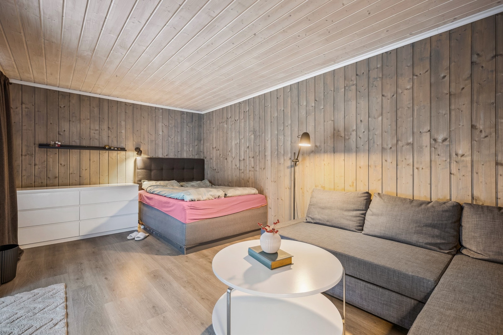 Hyggelig anneks som kan møbleres etter eget ønske. Galleribilde