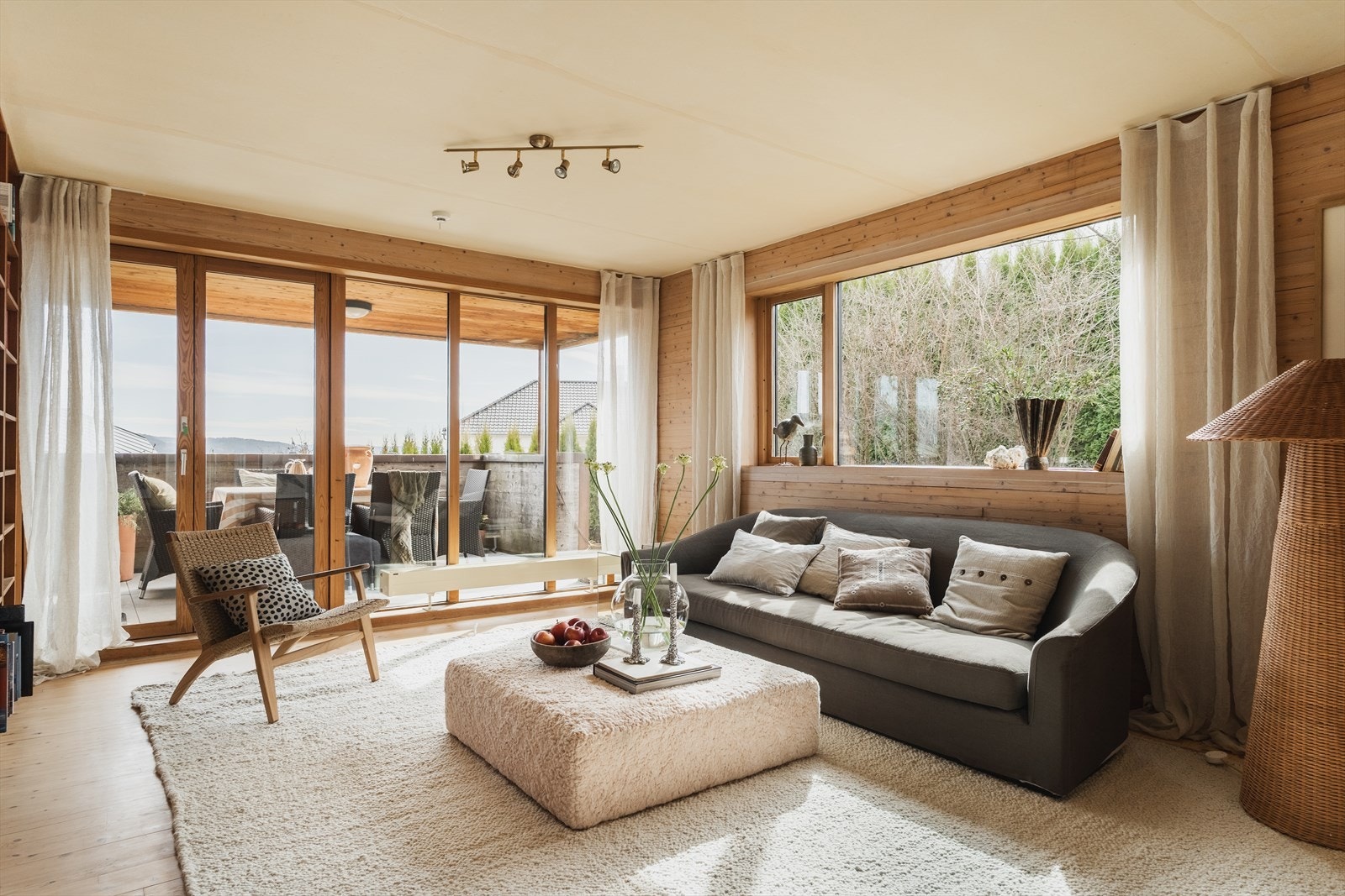 Velkommen til Eikeliveien 61, presentert av Thomas Ringsvold ved Nordvik Bygdøy Allè Galleribilde