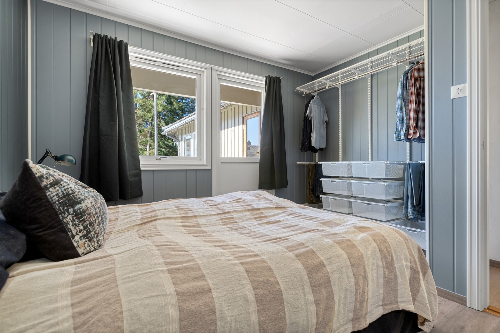 God garderobeplass Galleribilde