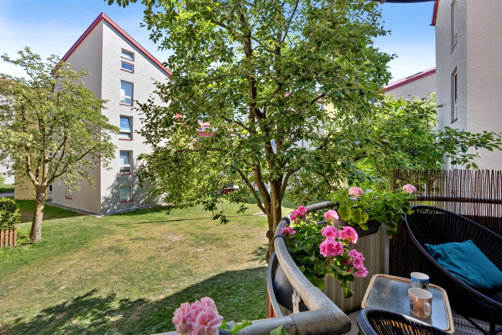 Balkong og utsikt Galleribilde