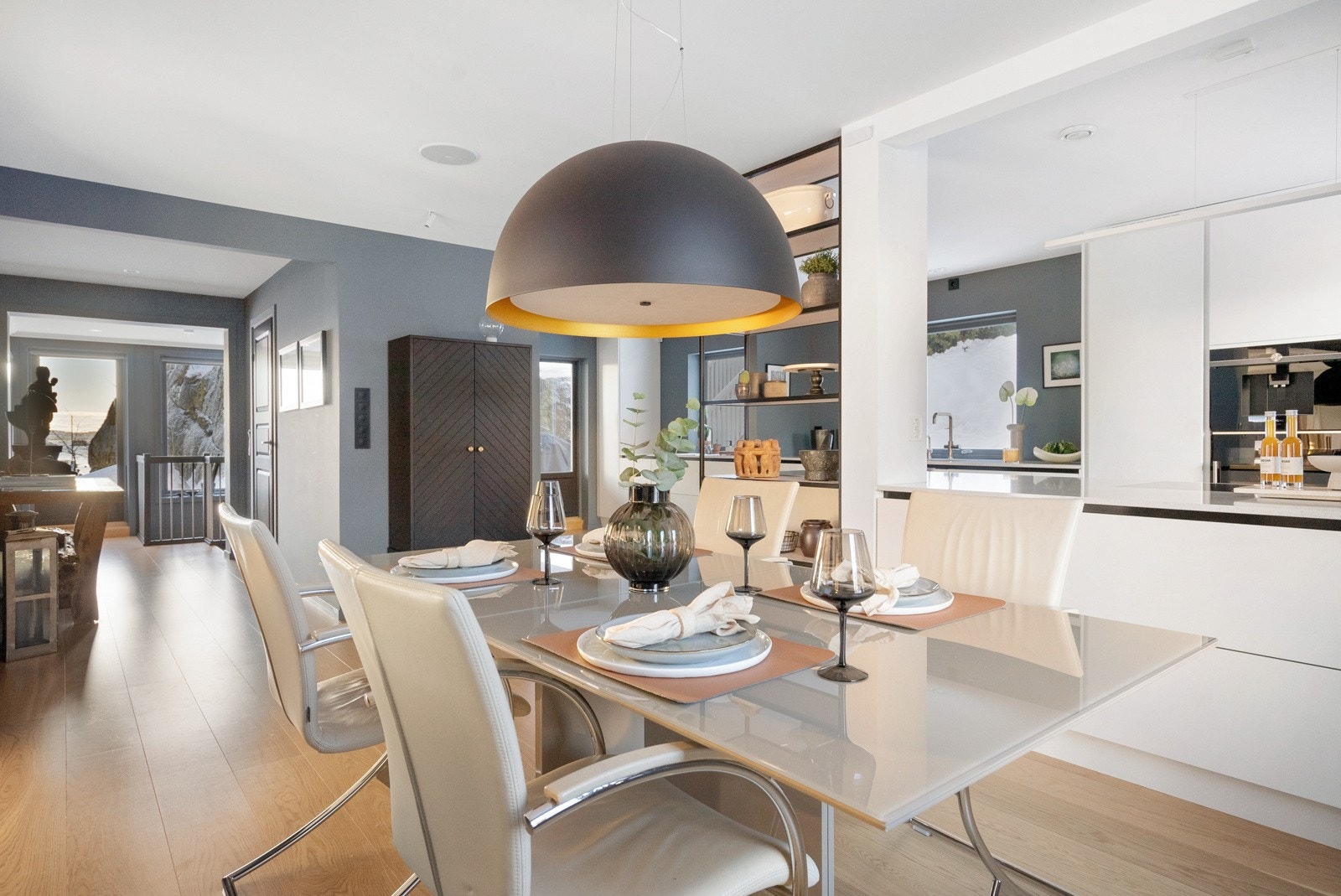 Superhyggelig spiseplass Galleribilde