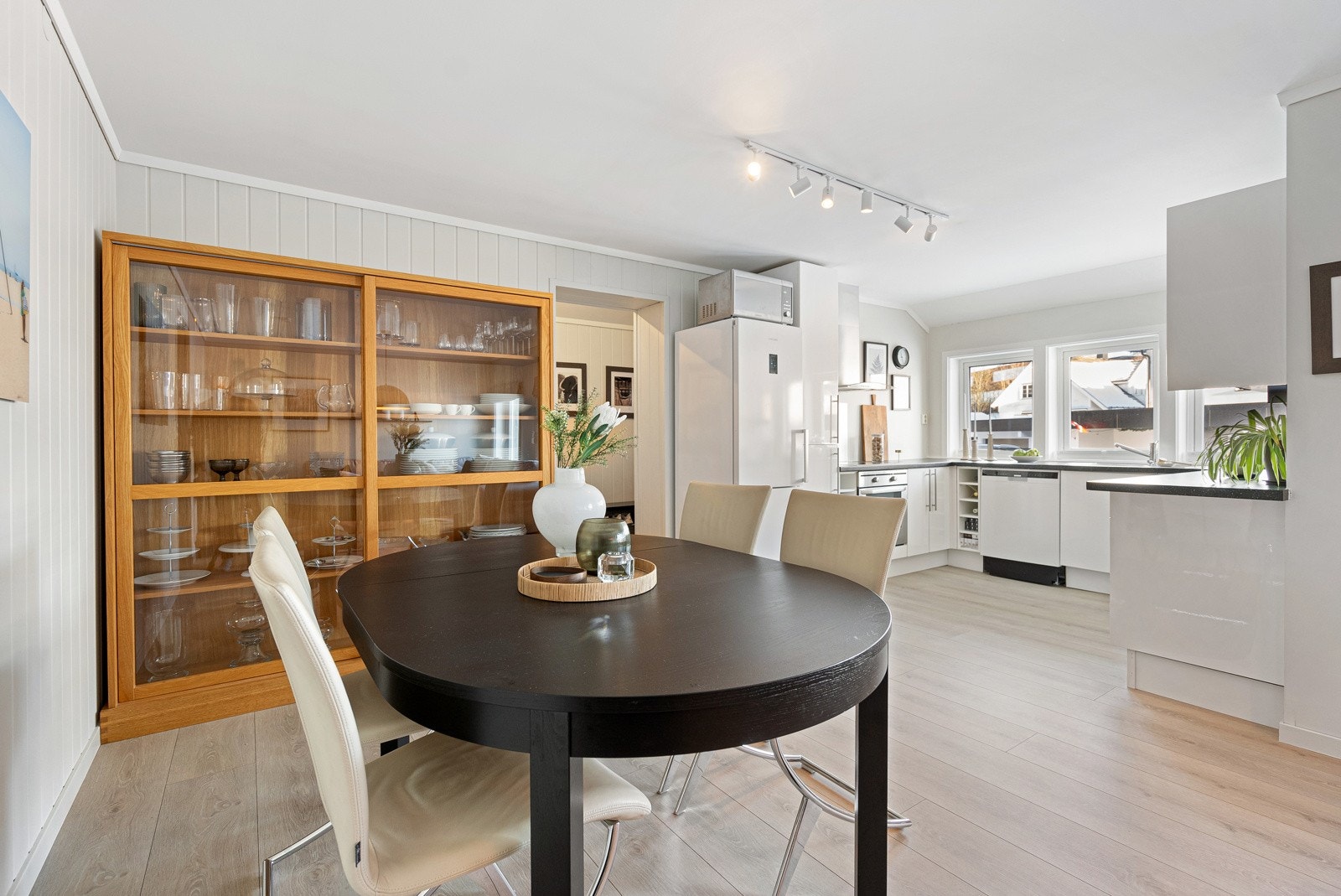 Stue og kjøkken Galleribilde