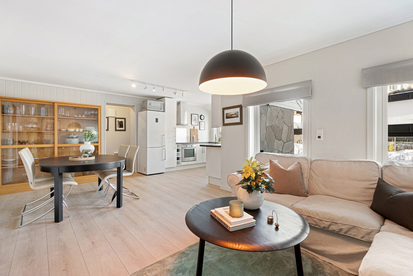 Romslig stue Galleribilde