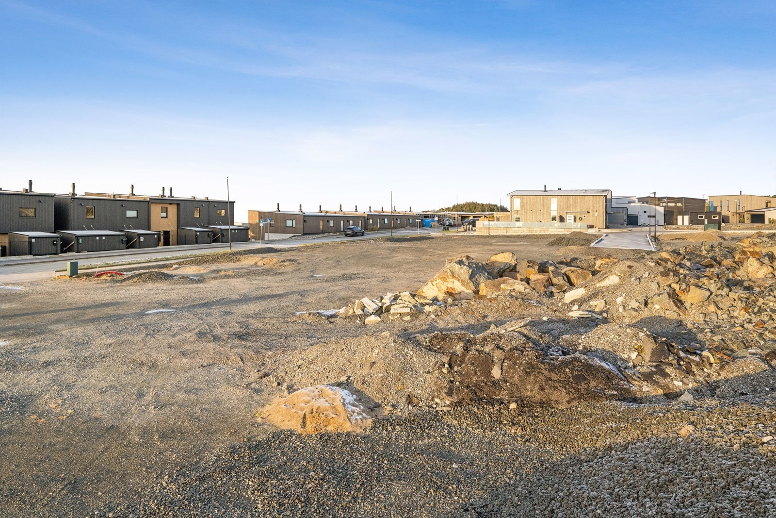 Med gode bussforbindelser, kort vei til Bryne og et rikt fritidstilbud, ligger alt til rette for en enkel og behagelig hverdag. Galleribilde