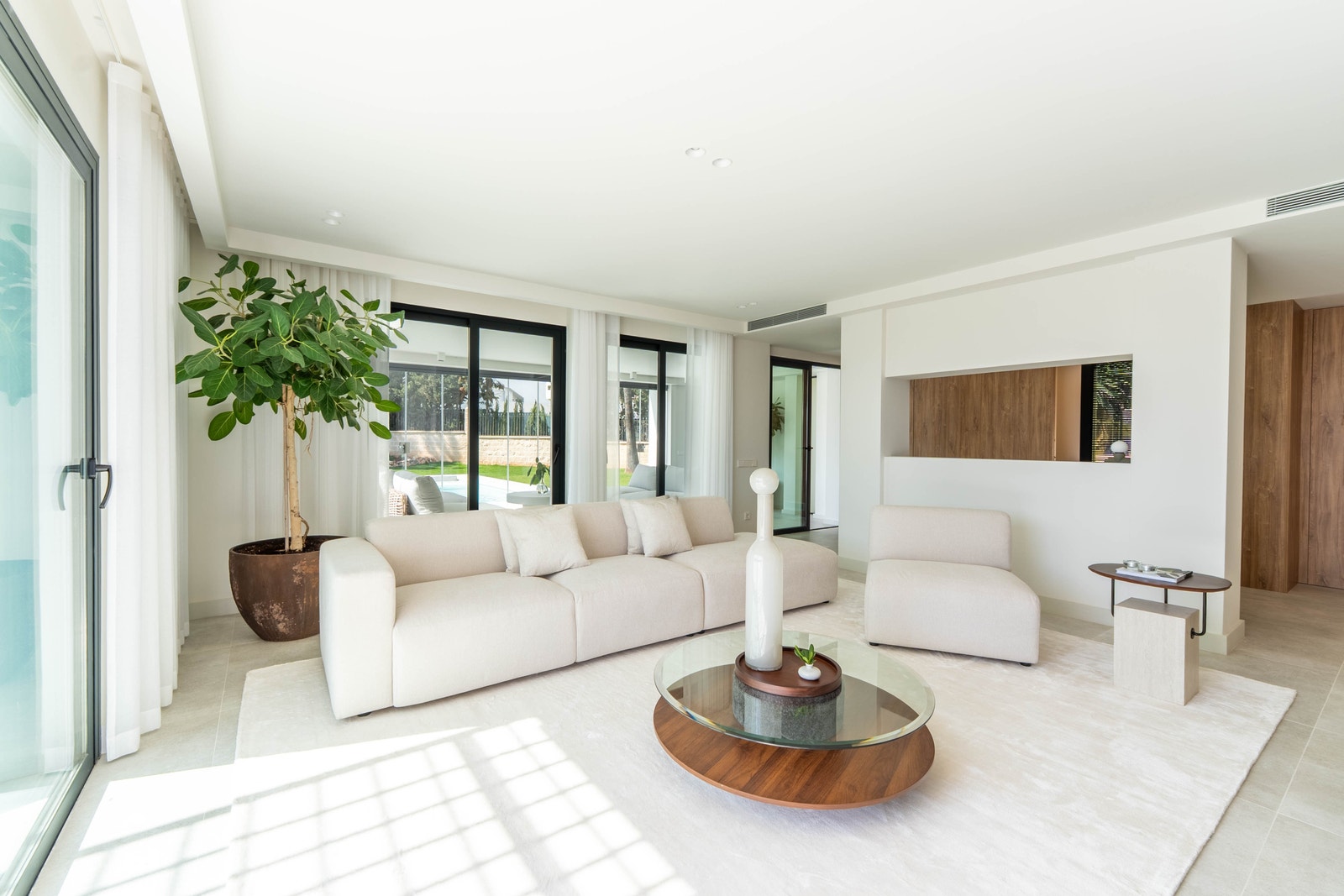 God plass i stuen for møblemang. Galleribilde