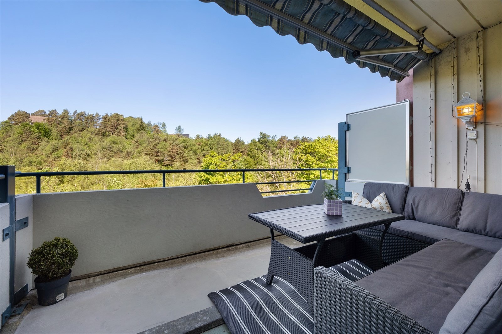 Flott og romslig 4-roms leilighet med en sentral og attraktiv beliggenhet i Fyllingsdalen. Galleribilde