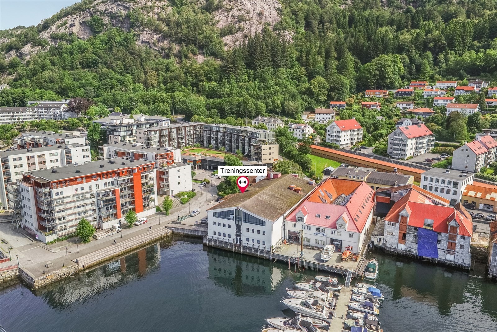 Ca 8 minutter gange til SATS treningssenter Galleribilde
