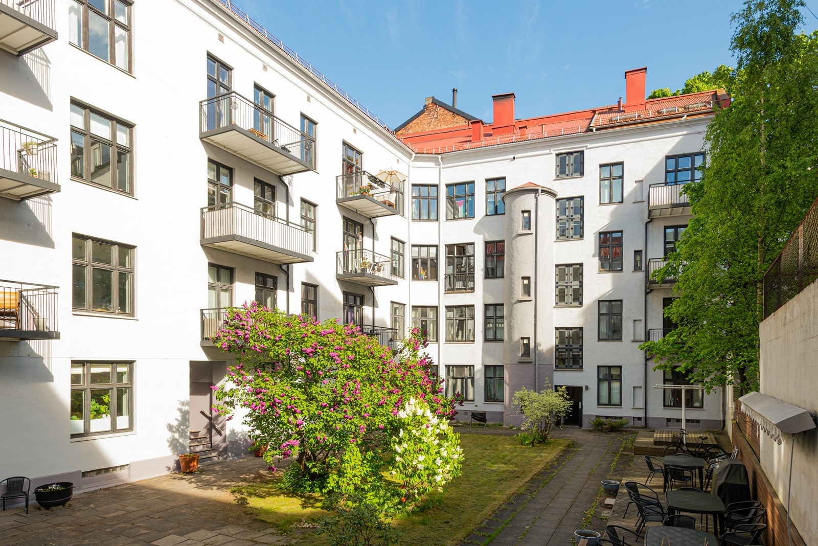 Borettslaget har god vedlikeholdshistorikk og ingen planer om økning av felleskostnader eller større vedlikehold pr. d.d. Galleribilde