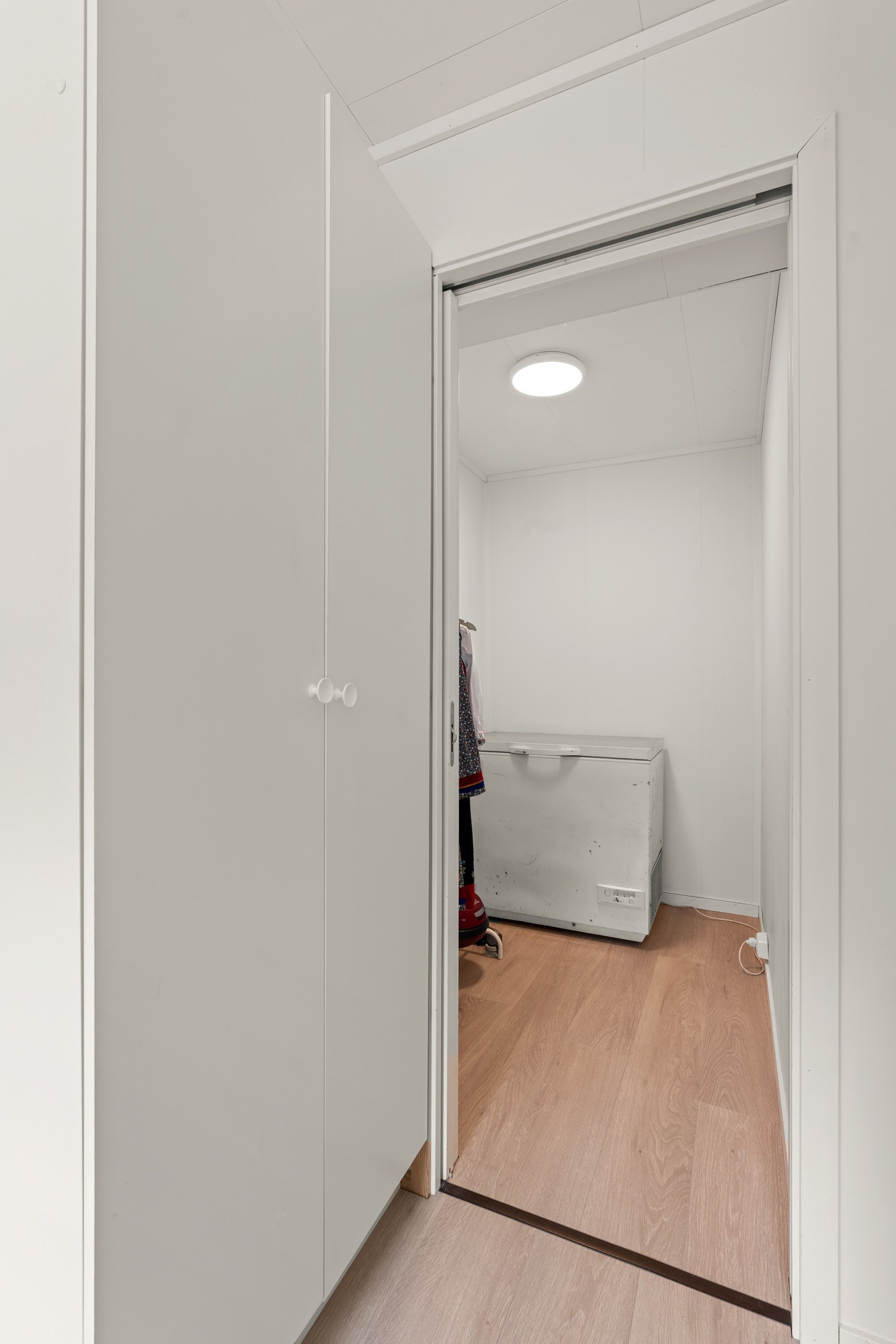 Fra soverommet har du tilgang til bod eller walk-in - alt etter behov.
