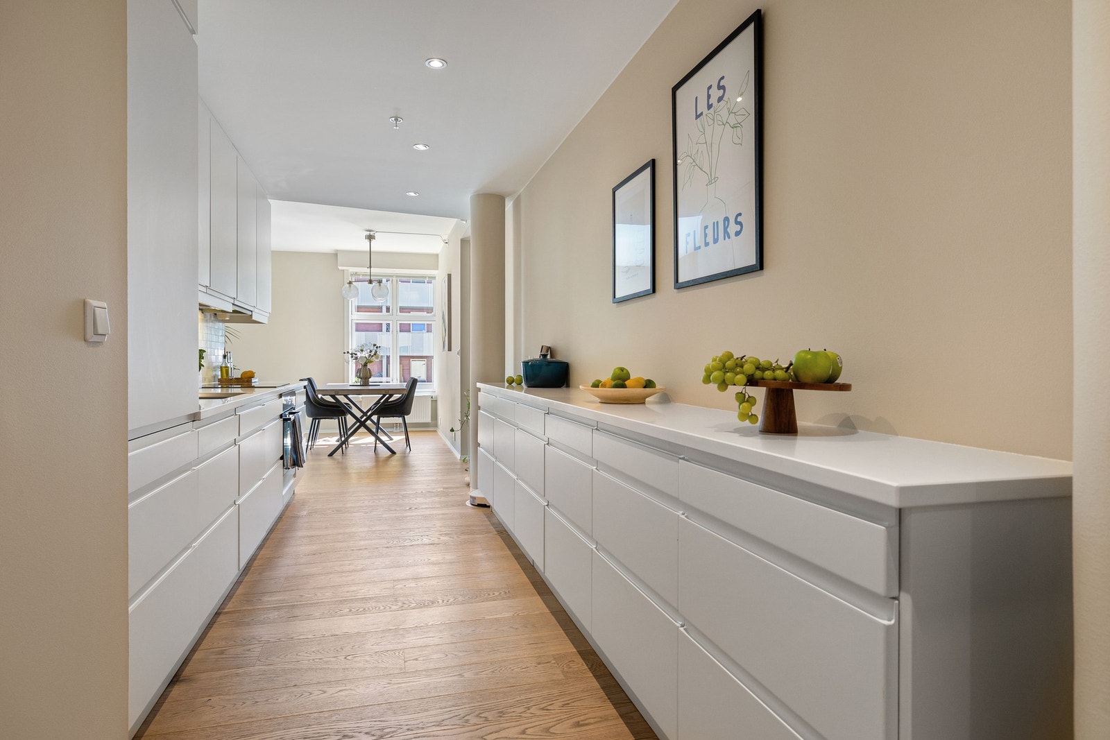 Plassen er godt utnyttet og det er rikelig med lagringsplass. Galleribilde