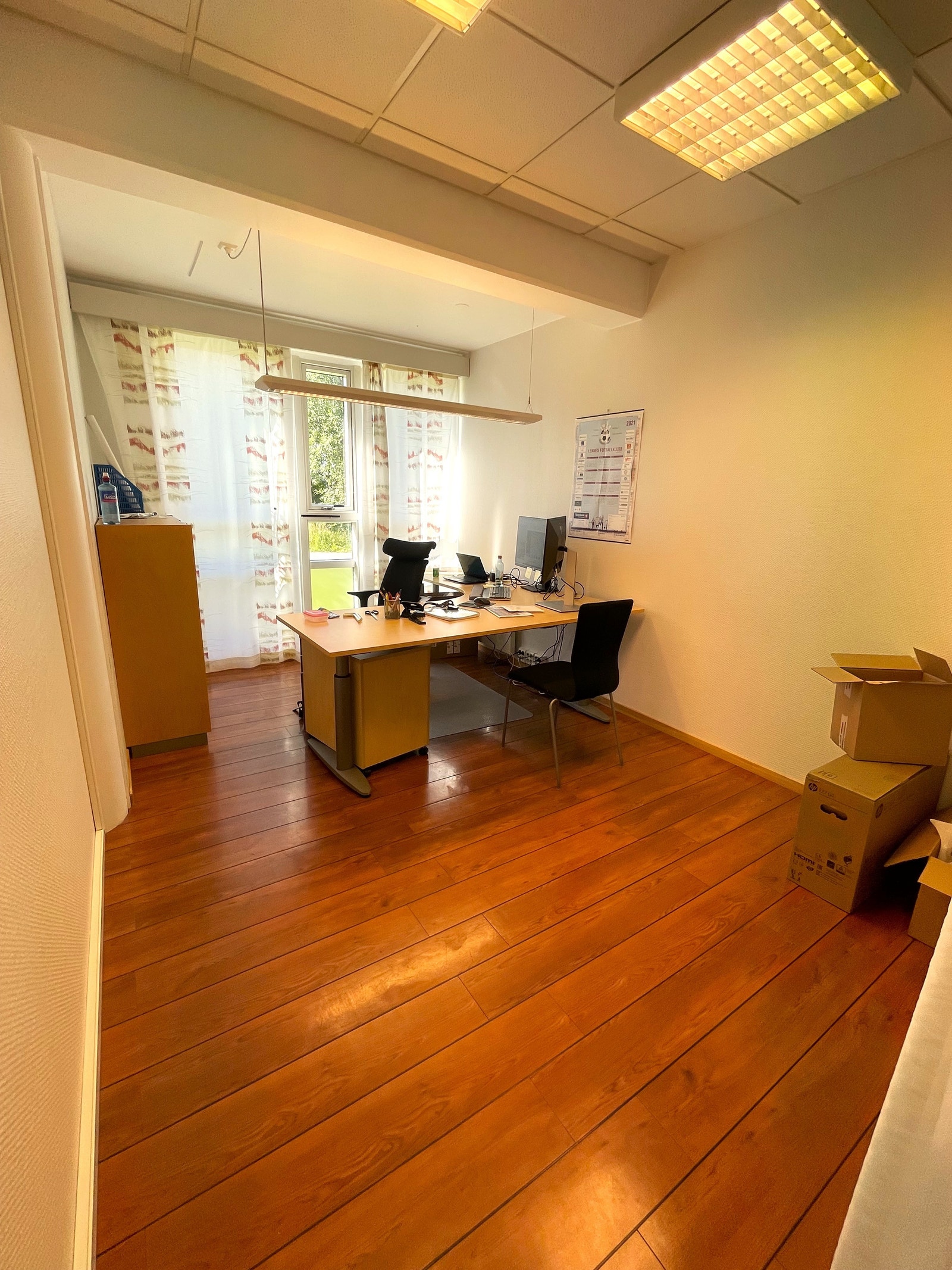 Stort kontor på 14m2 i kontorfellesskap 1.etg. Galleribilde