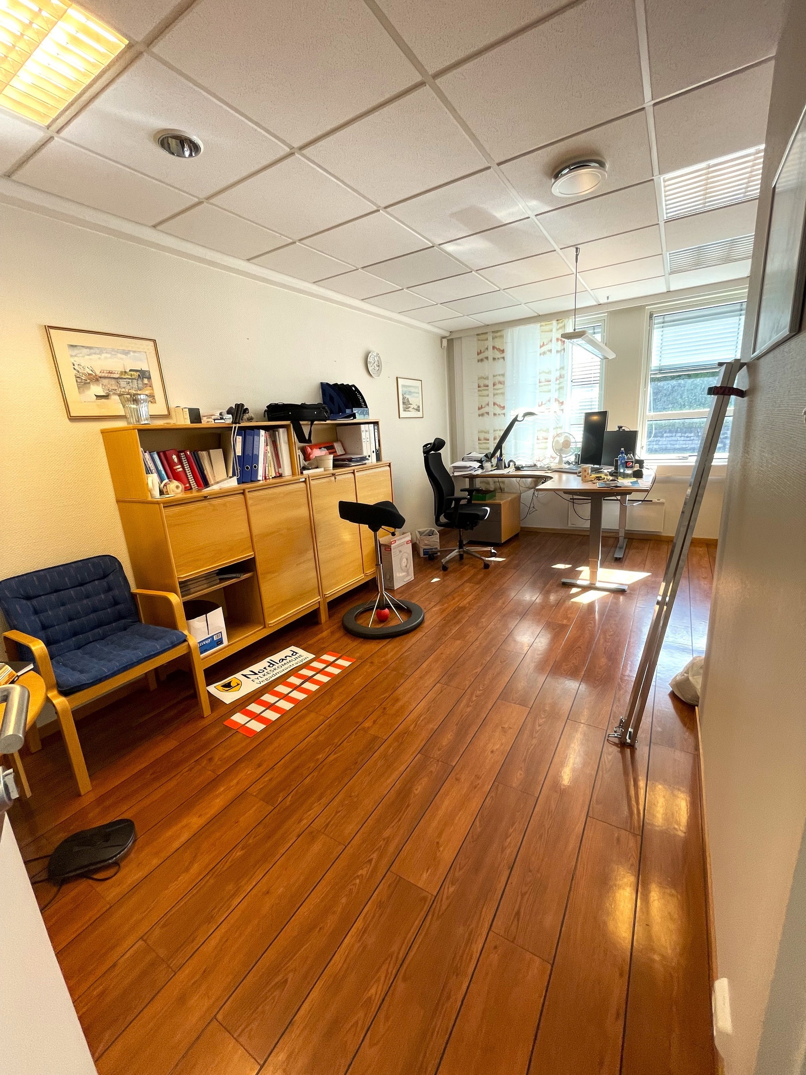 Stort kontor på 22m2 i kontorfellesskap 1.etg. Galleribilde