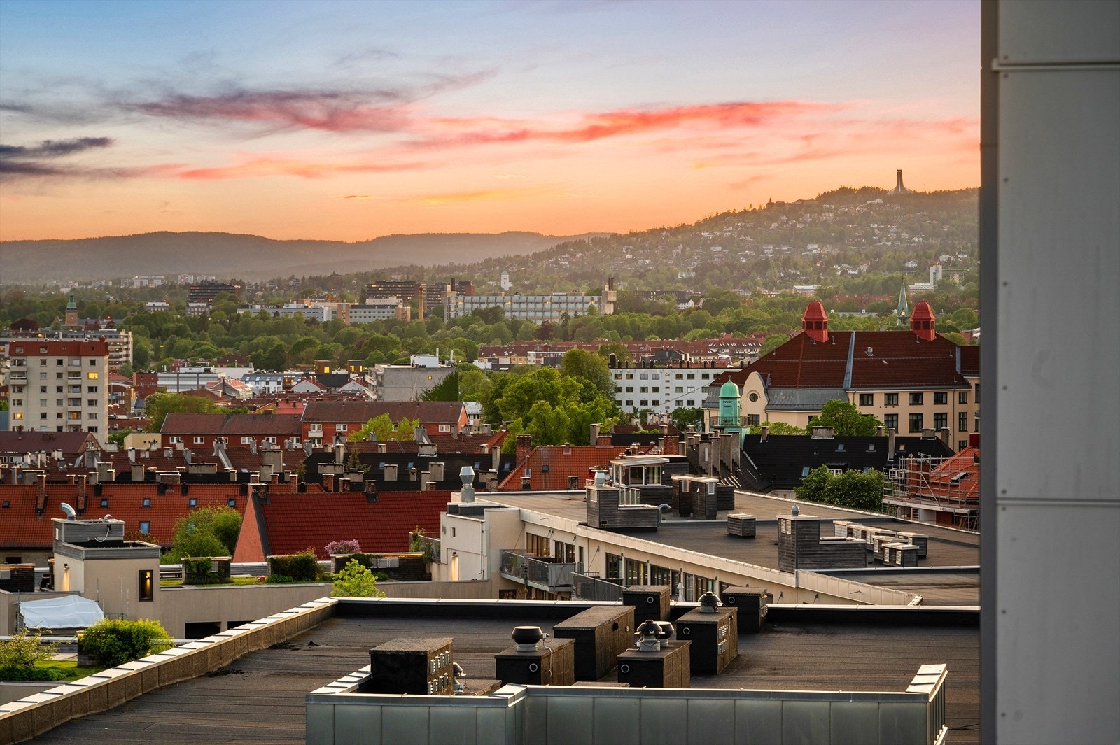 Vidstrakt utsikt fra balkongen Galleribilde