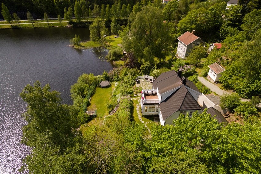 Spennende eiendom med sentral beliggenhet i hyggelige omgivelser. Galleribilde