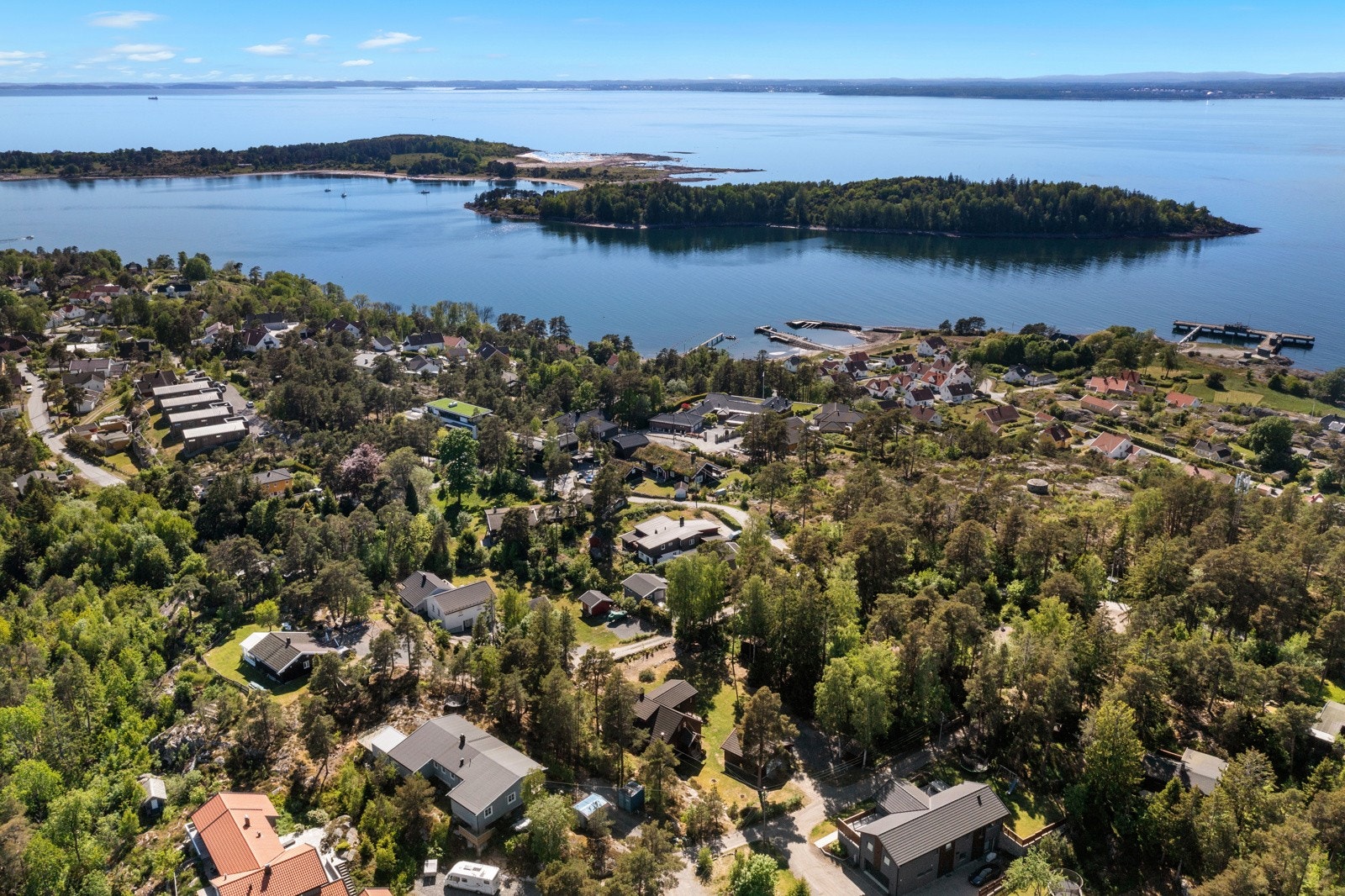 Larkollen er en perle i Østfold, og det er lett å forstå at dette fantastiske stedet allerede på slutten av 1800-tallet begynte å tiltrekke seg ferierende sommergjester Galleribilde
