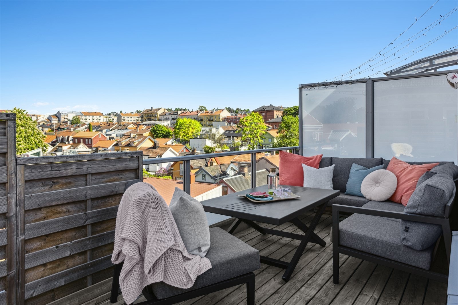 Her nyter man solen fra morgen til kveld. Galleribilde