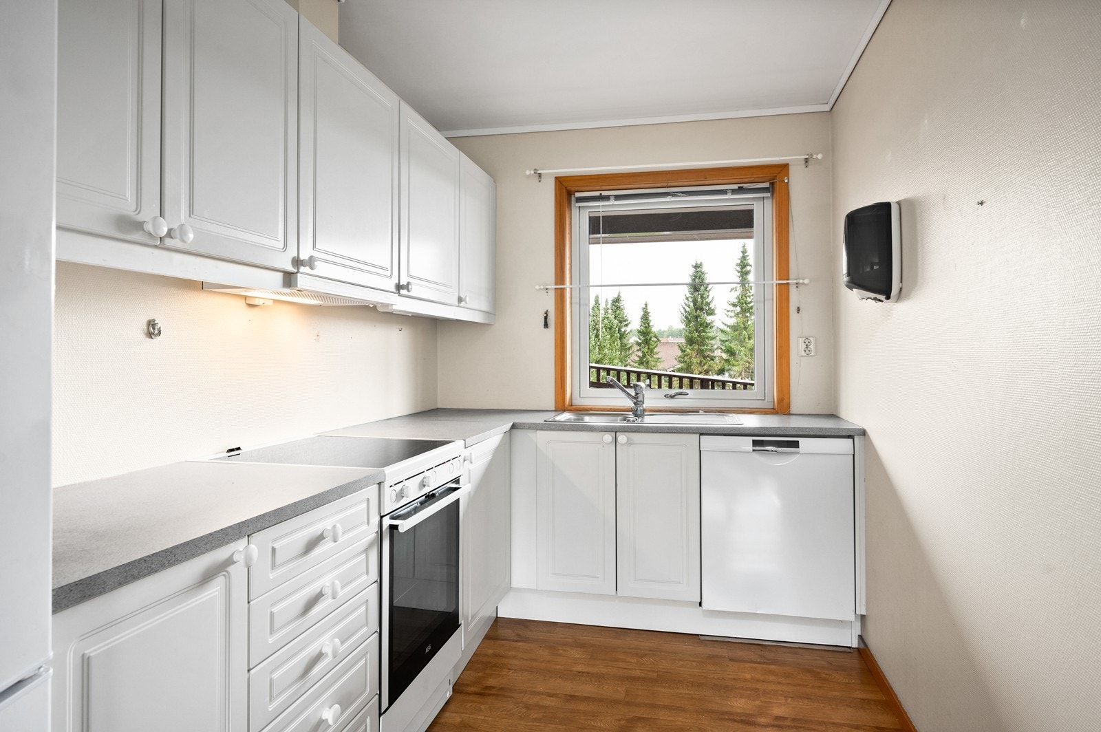 Det er kjøkkenventilator med avtrekk ut Galleribilde