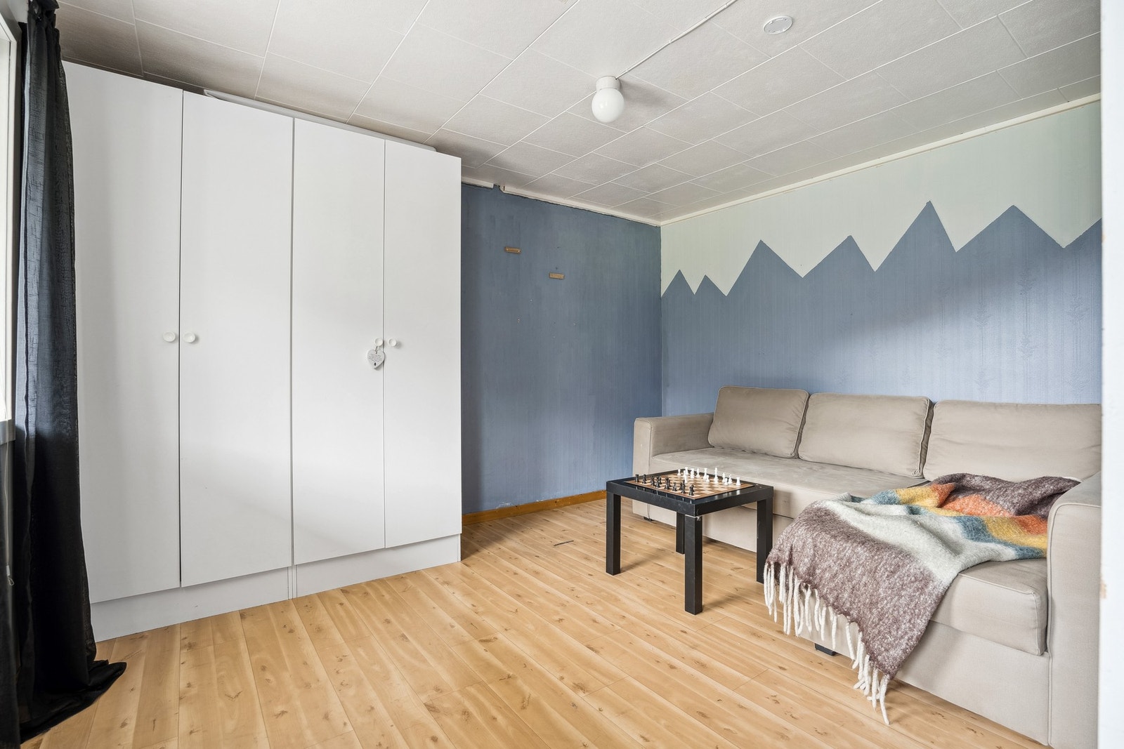 Du finner også et romslig soverom i denne etasjen. Galleribilde