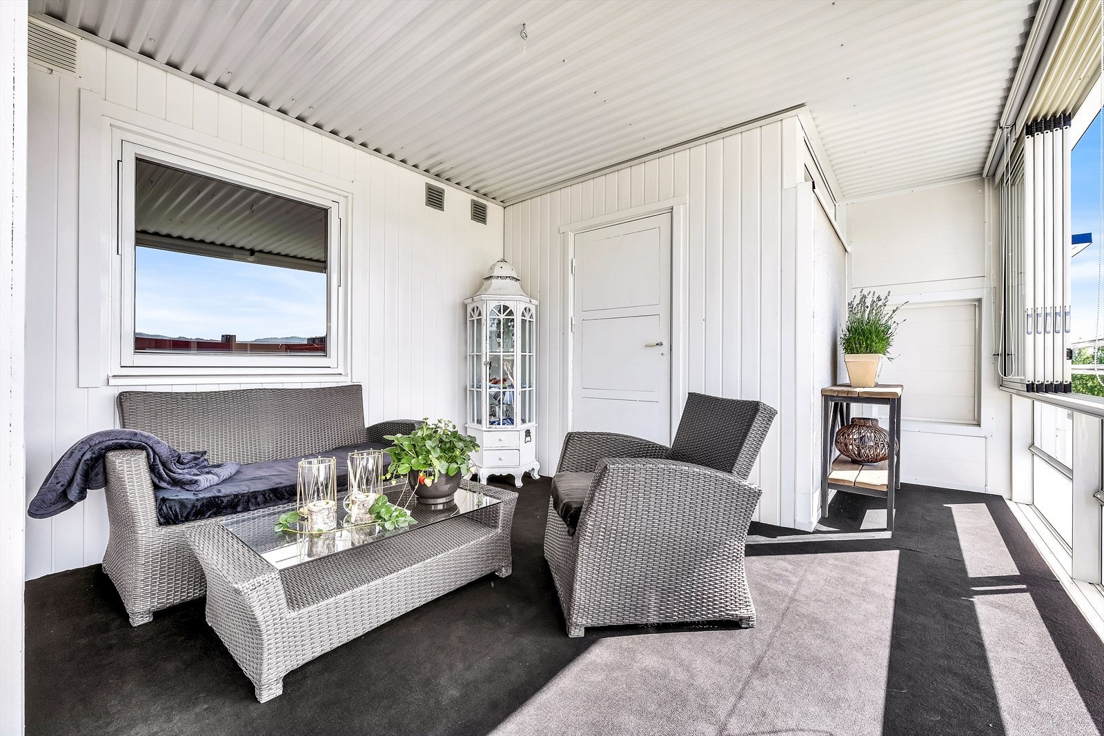 Tilknyttet terrassen har man tilgang til en bod. Galleribilde