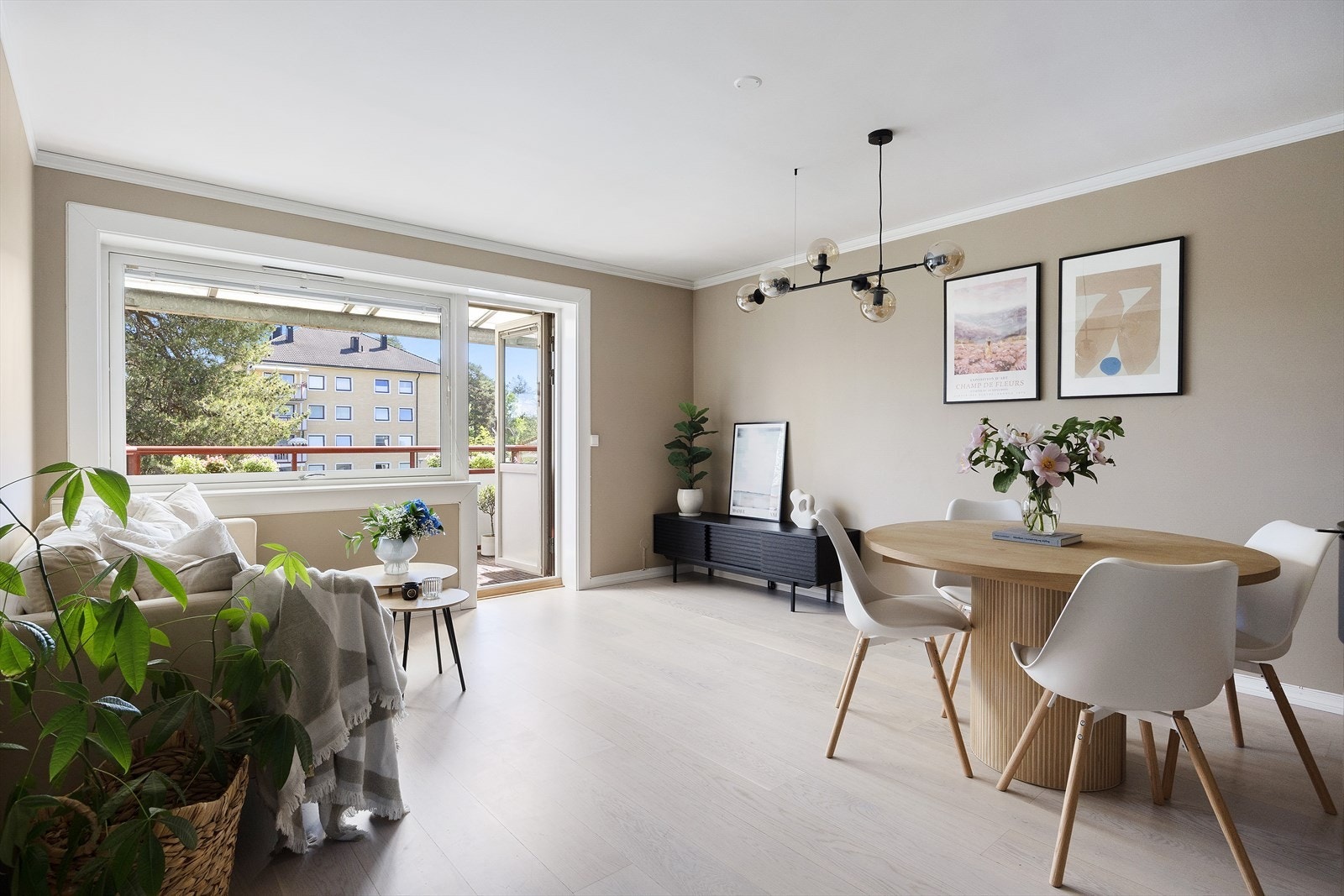 Nordvik Østensjø v/ Dafina Hadergjonaj har gleden av å presentere Gina Krogs vei 2 Galleribilde