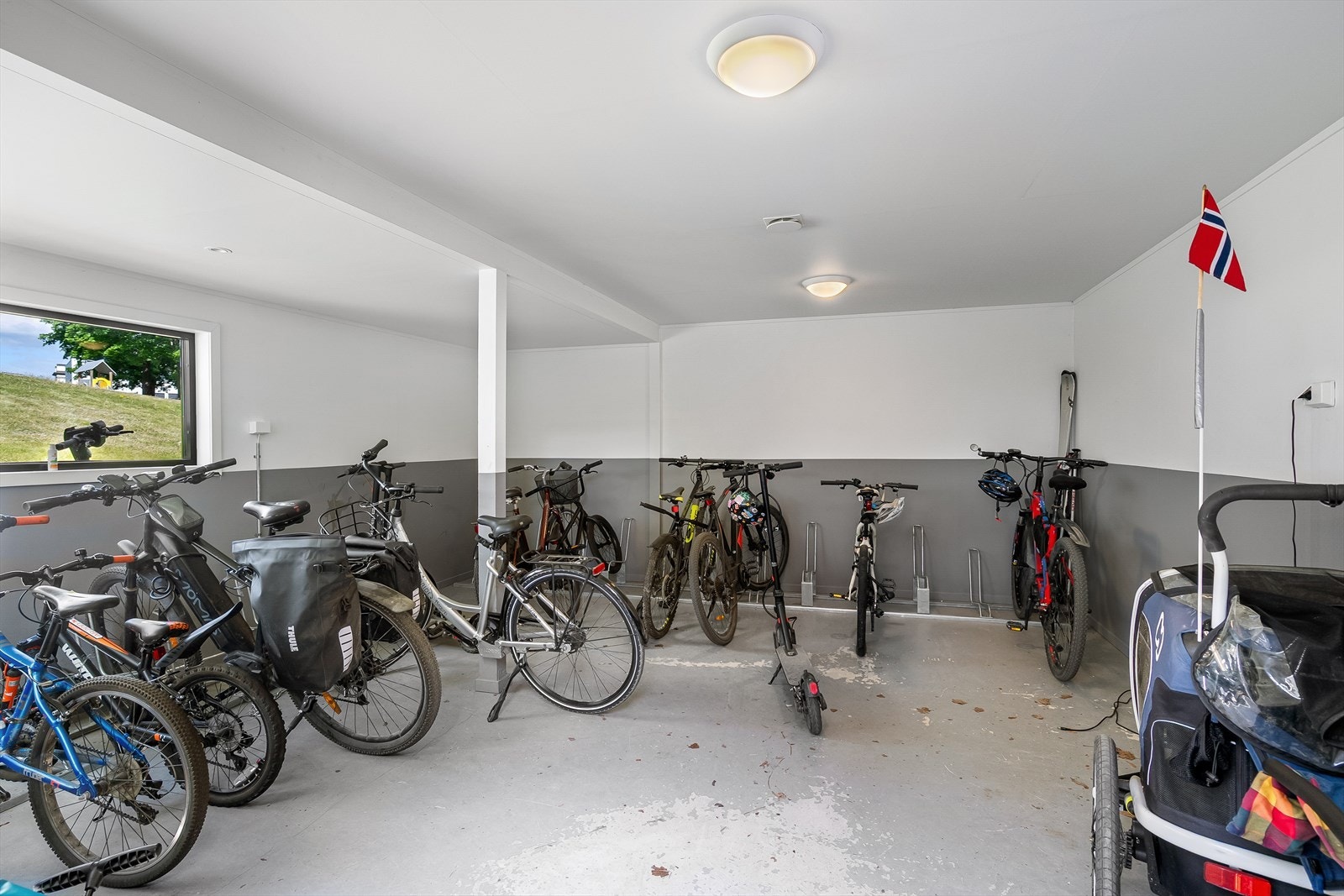 I tillegg er det felles sykkelbod, bordtennisrom og felles allrom som kan lånes av borettslaget til møter eller selskaper Galleribilde