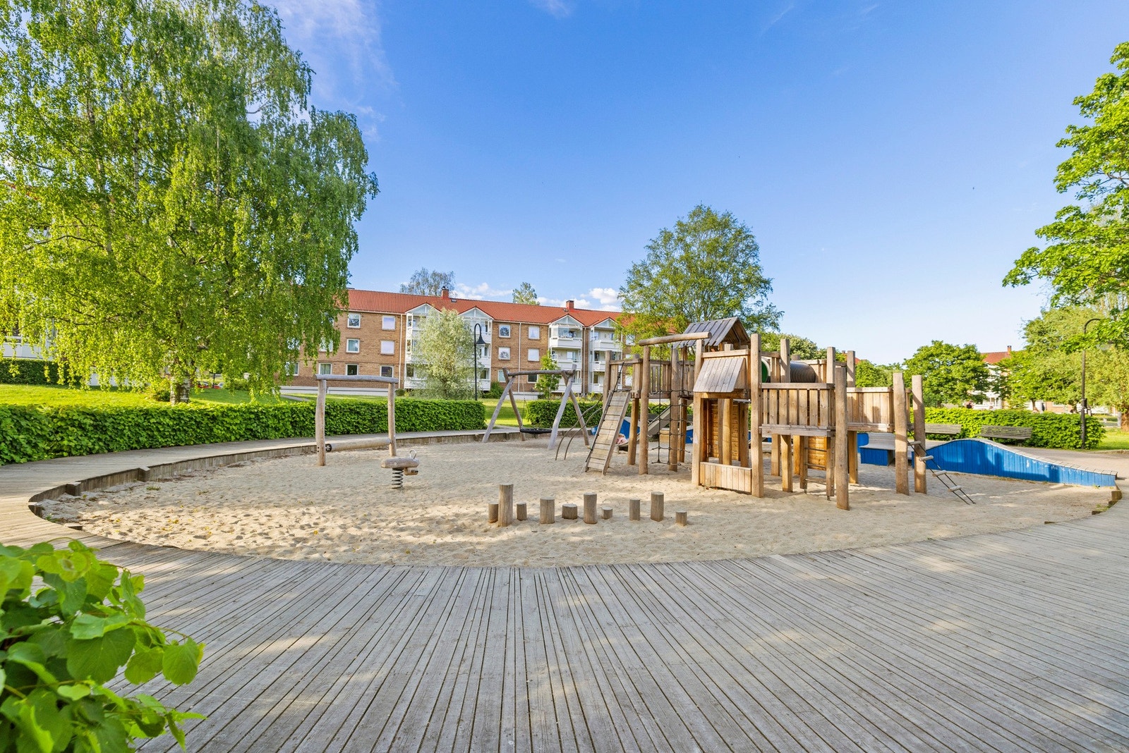 Mange lekeplasser i området Galleribilde