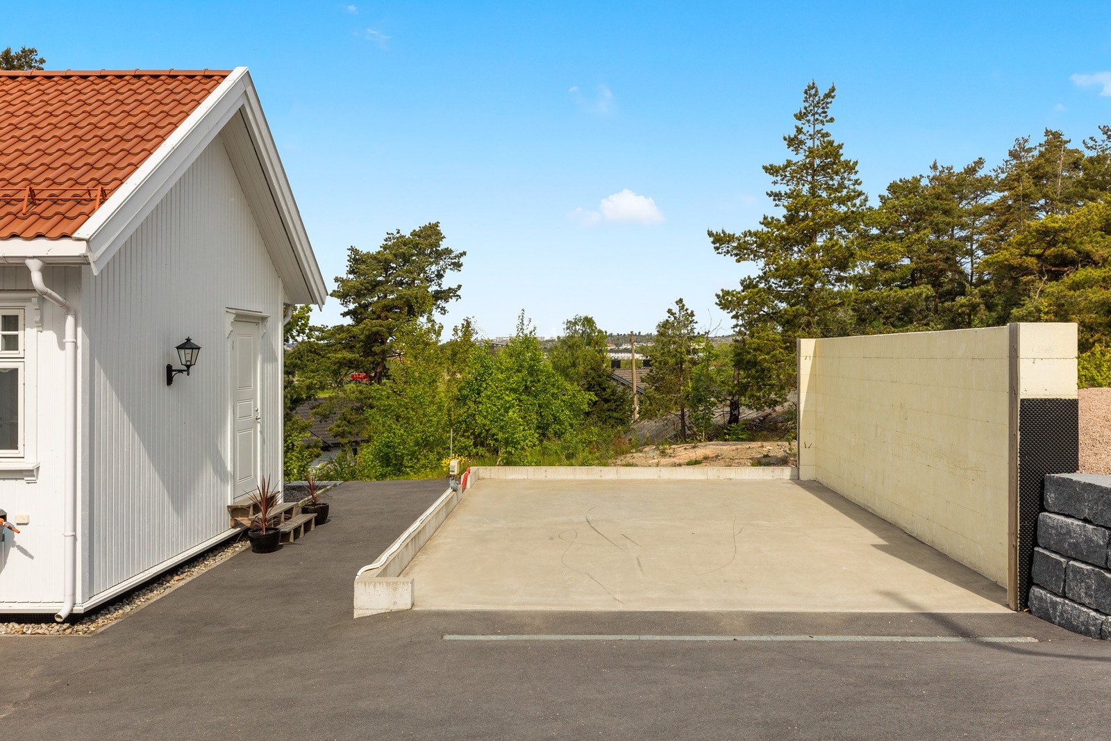 Garasje mangler ferdigstillelse før ferdigattest Galleribilde