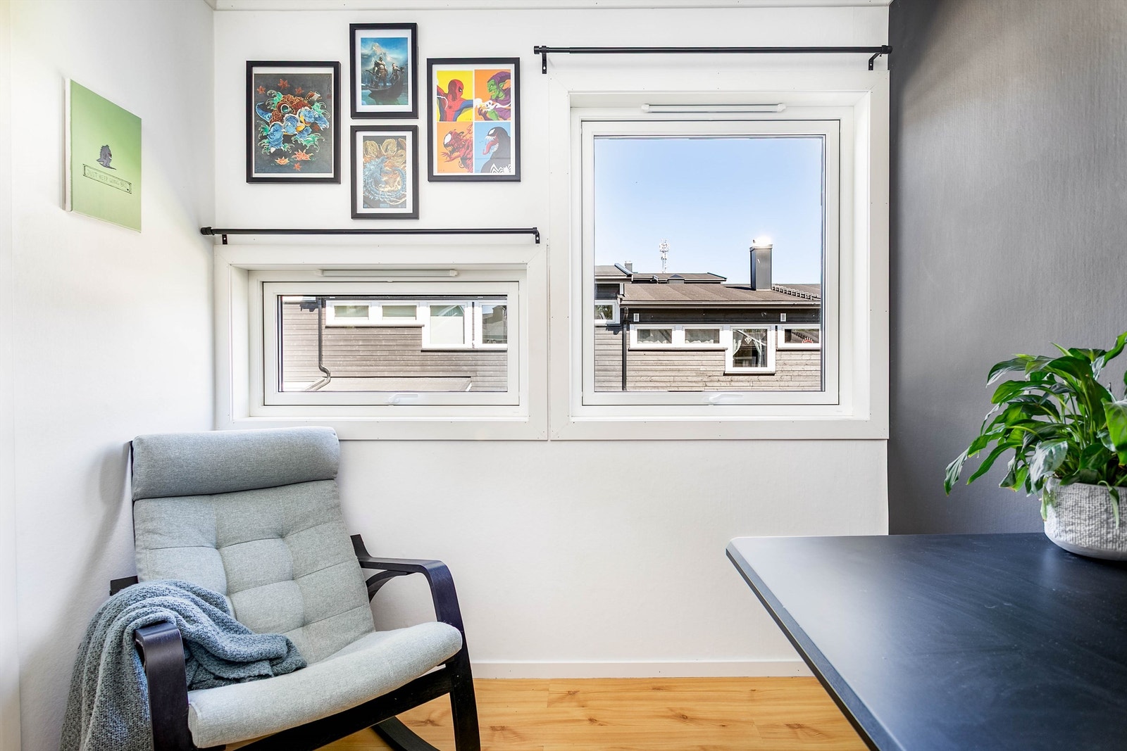 Alle boligens vinduer ble skiftet ut i regi av borettslaget samtidig med renovering av fasaden. Galleribilde