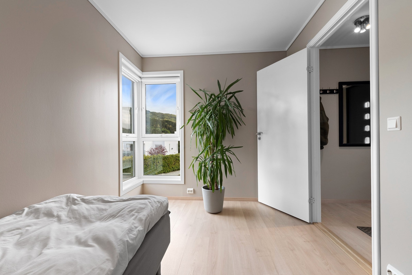 Soverom nr. 2 Galleribilde