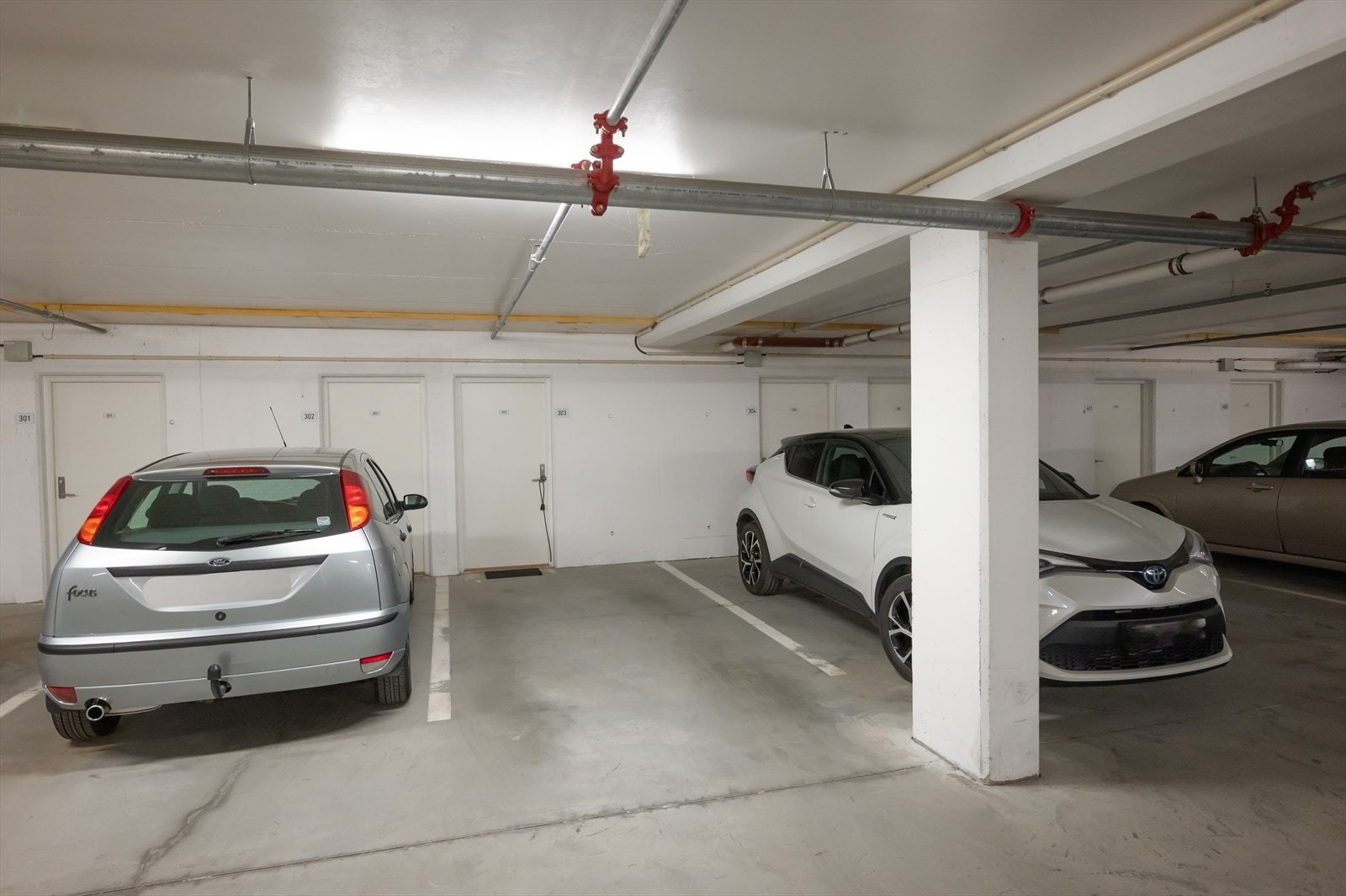 Sportsbod i tilknytning til p-plass (merket med 303) Galleribilde
