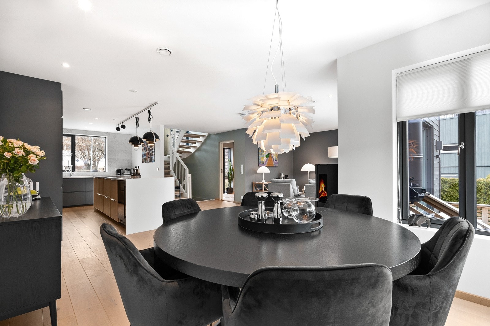 Et flott sted for festlige lag, såvel som hverdagslige middager. Galleribilde