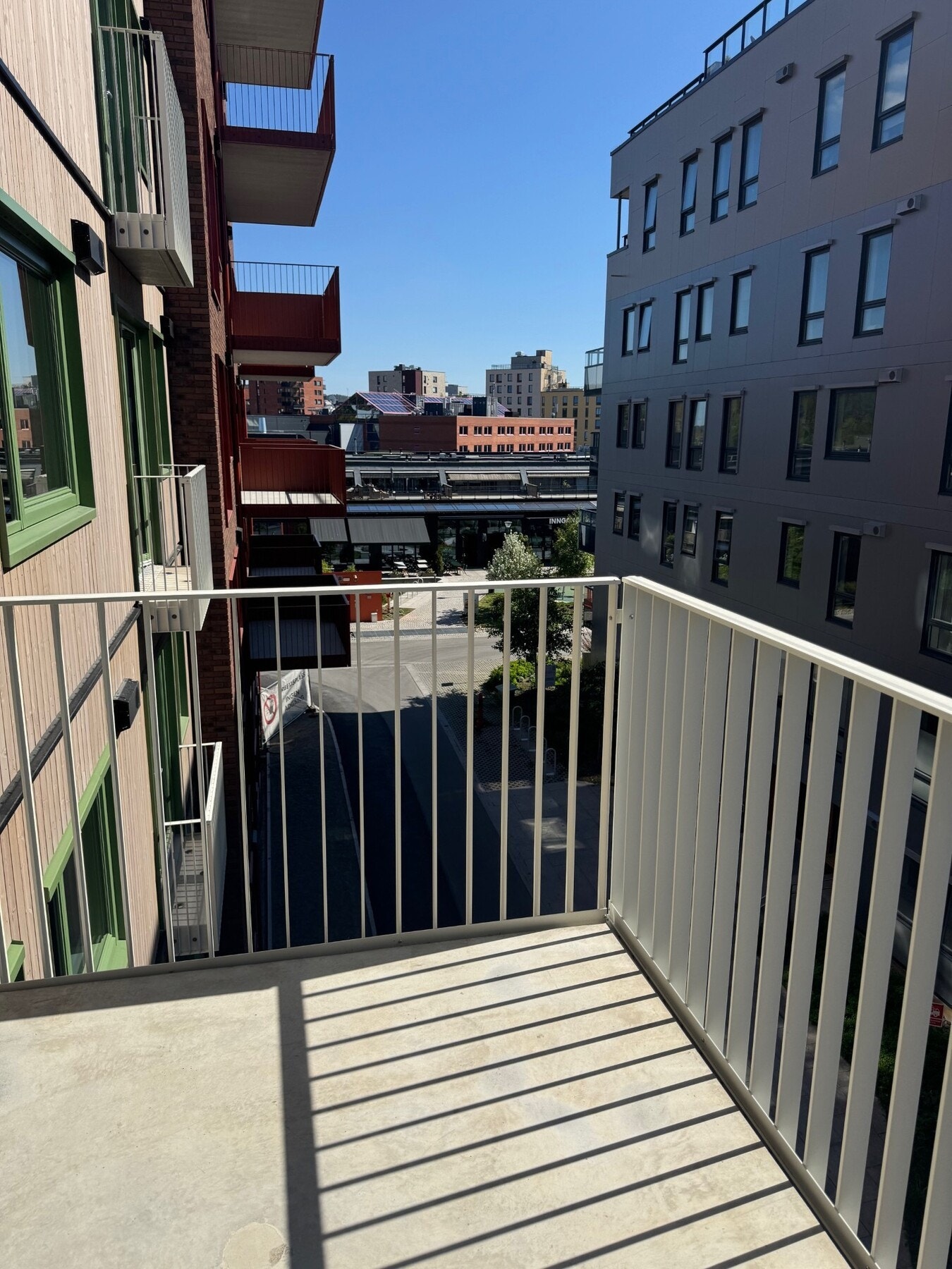 Fin størrelse på balkongen som er vendt mot vest. Galleribilde