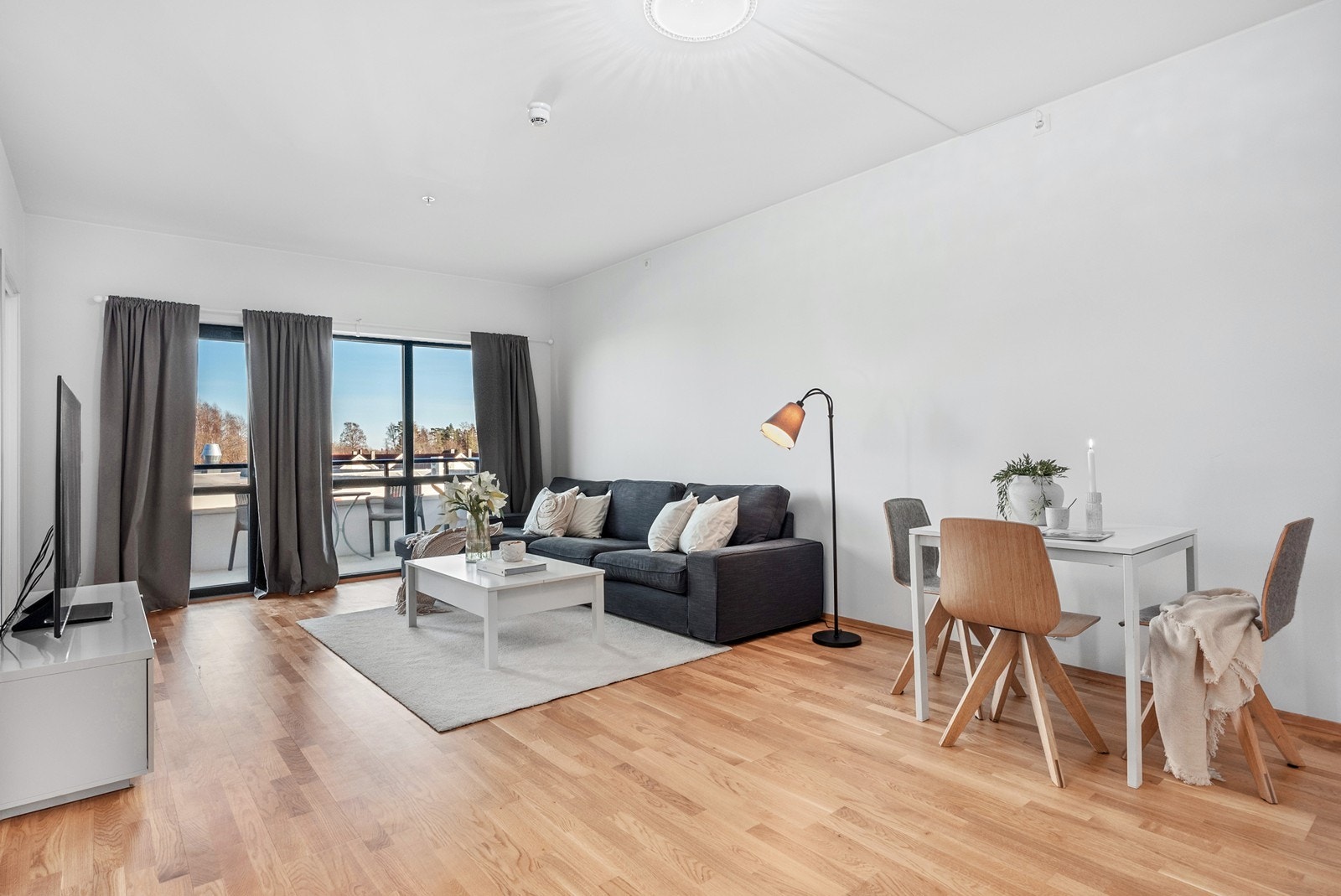 Lekker 2-roms fra 2021 i 3. etg. - Balkong - Parkeringsplass, sportsbod og heis - Vannbåren gulvvarme og varmtvann inkl. Galleribilde