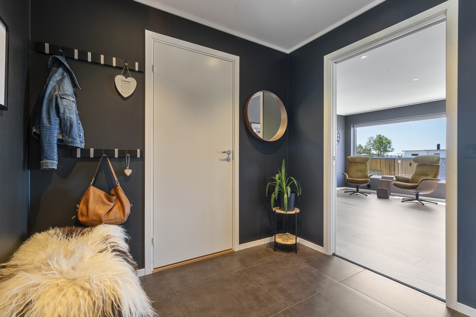 Gang/hall. Galleribilde