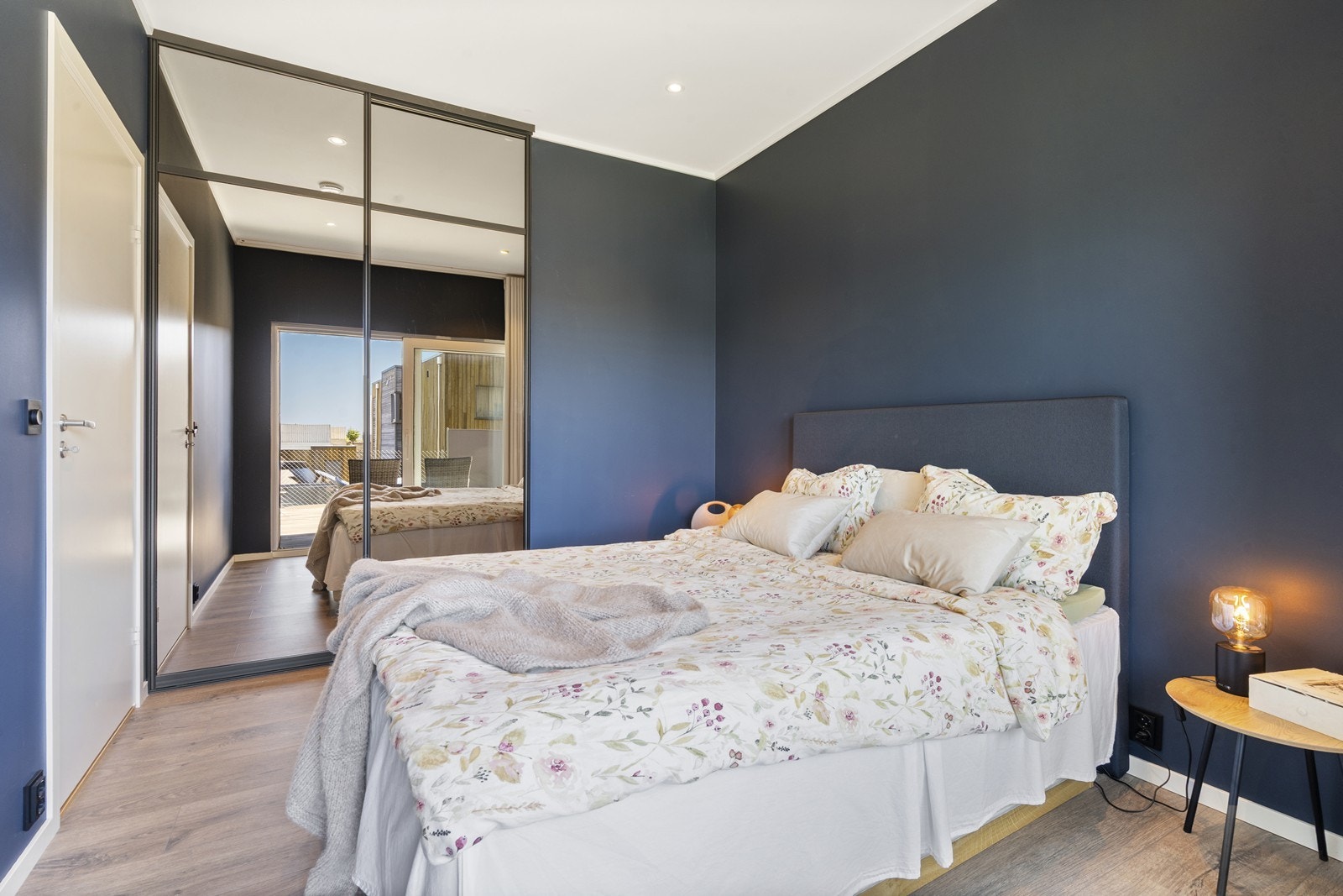 Soverom. Galleribilde