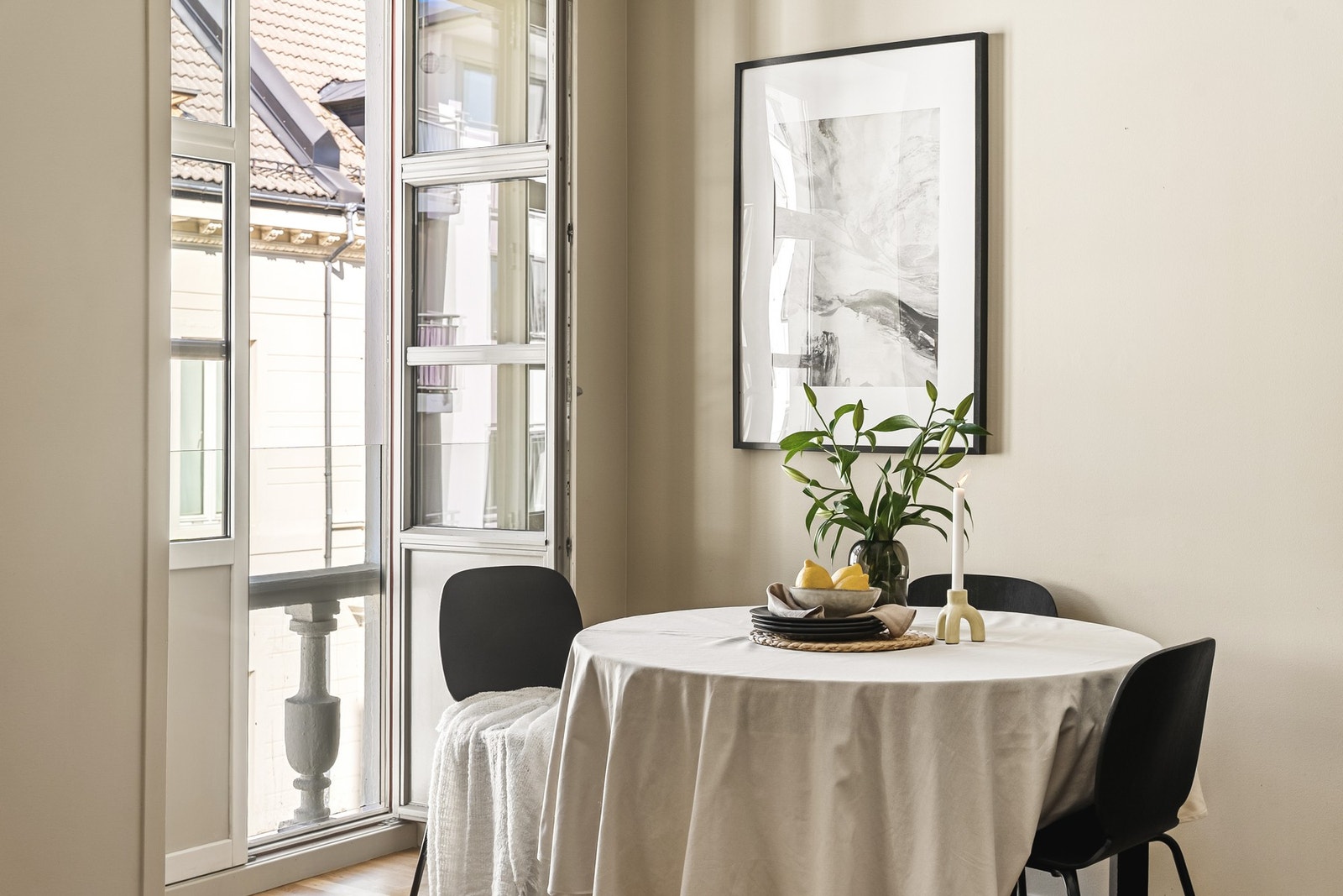 Her er det enkelt å skape et hyggelig samlingspunkt for både hverdag og gjester. Galleribilde