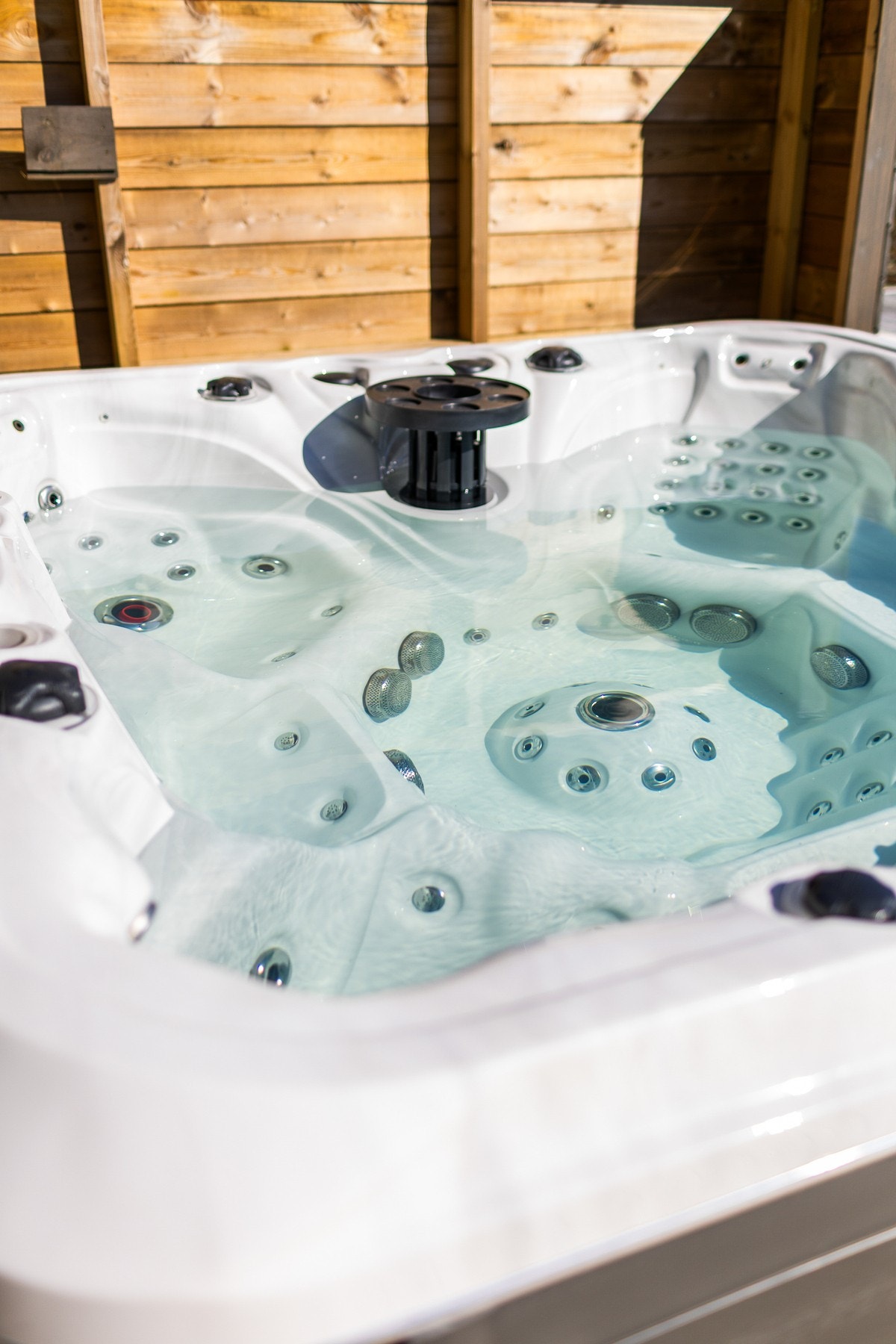 Her kan du nyte late sommerdager i boblebadet Galleribilde