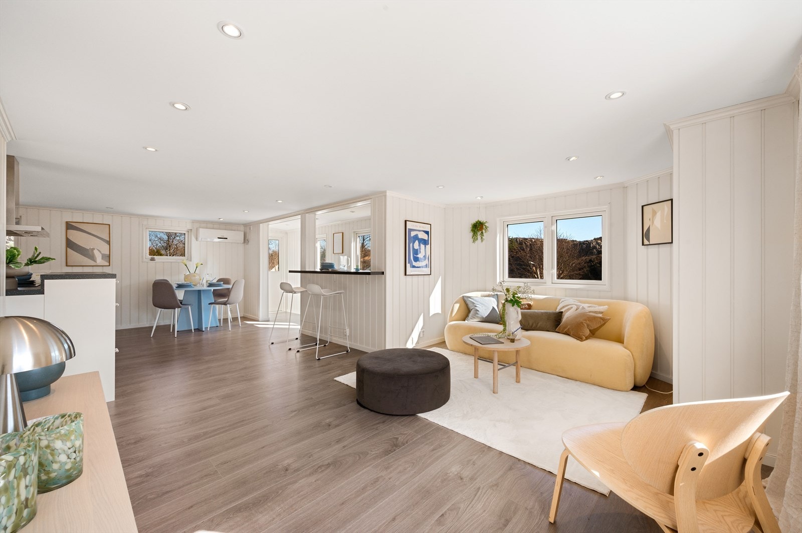 - Stue og kjøkken er av god størrelse på hele 38,4 m² - Galleribilde