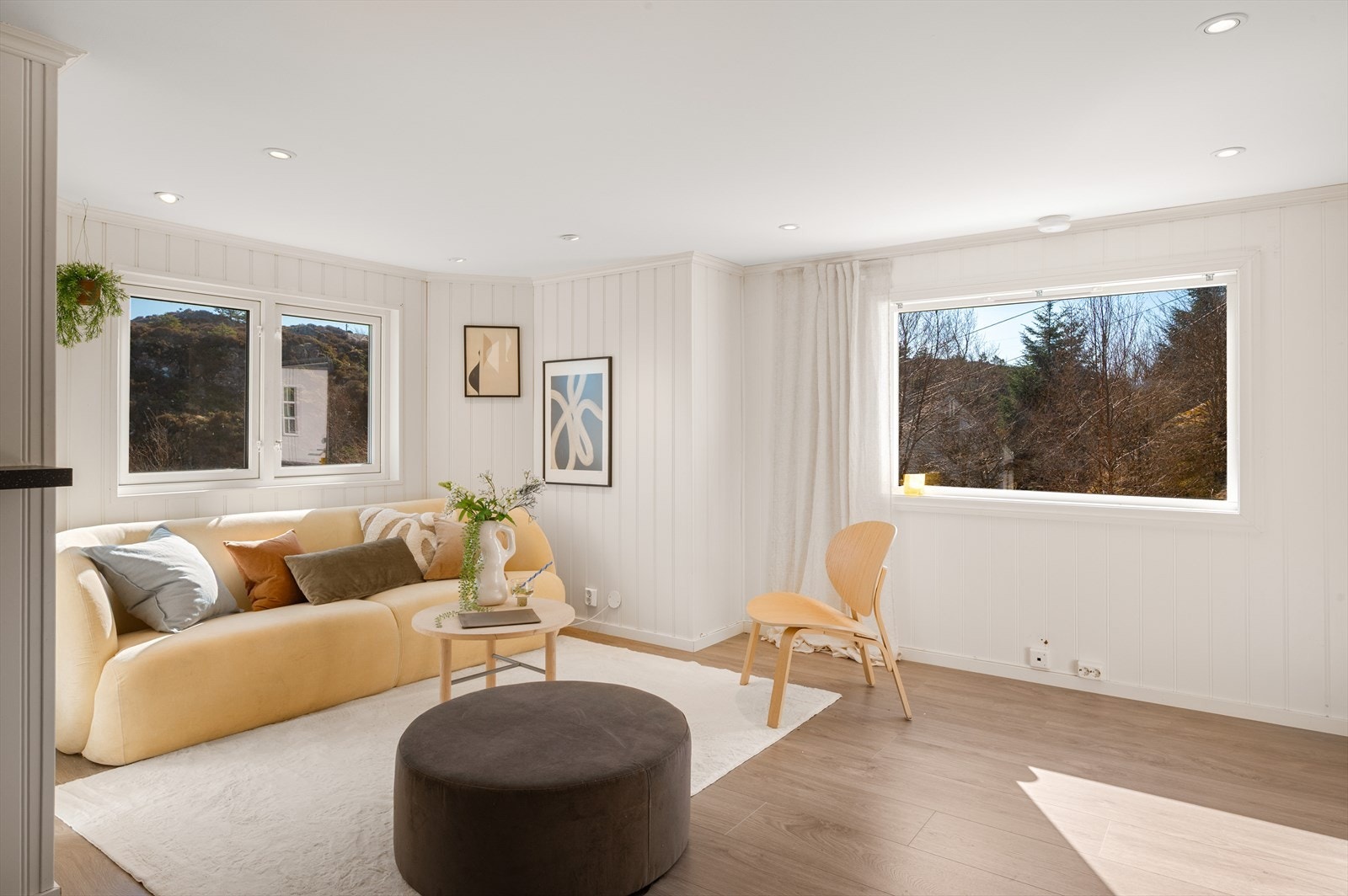 - Boligen har panelvegger som gir den ekte hyttefølelsen - Galleribilde