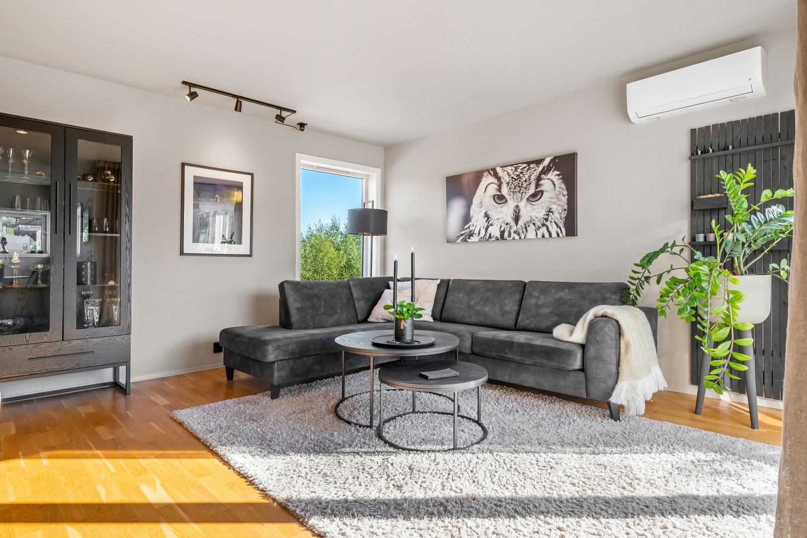 Her presenteres en flott horisontaldelt halvpart i Brekkåsgrenda borettslag! Galleribilde