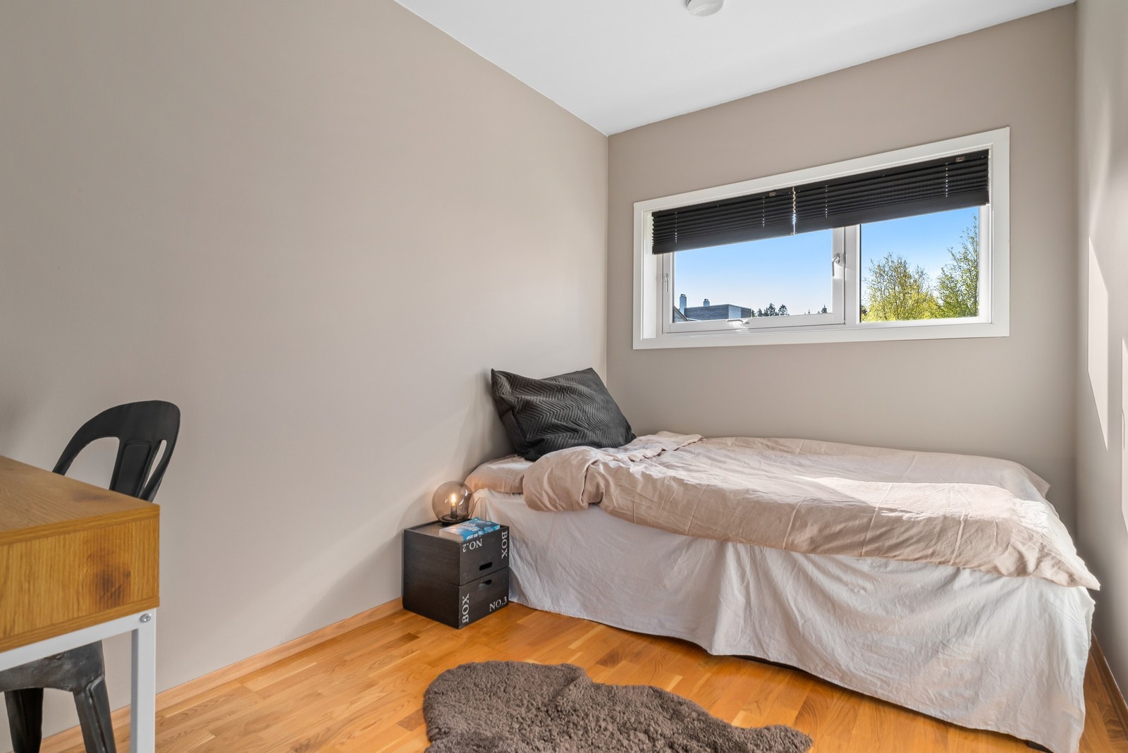 Soverom 2 er på ca. 7 kvm. Galleribilde