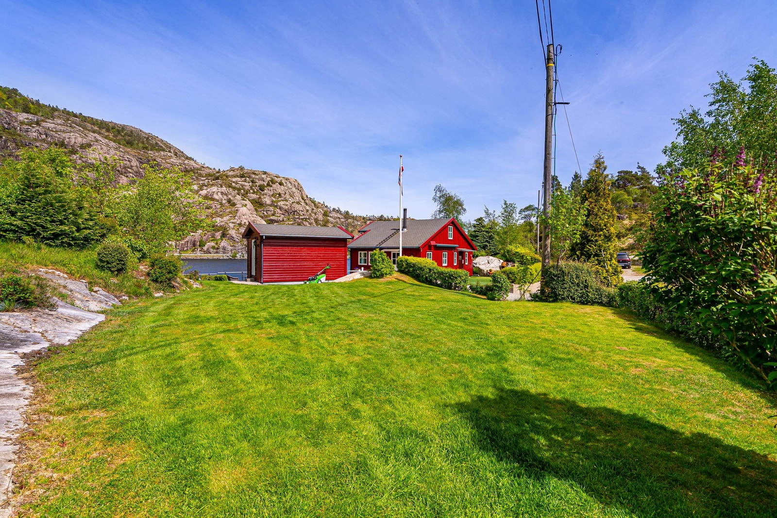 Store plenarealer gir rom for lek, spill og avslapping i grønne omgivelser. Galleribilde