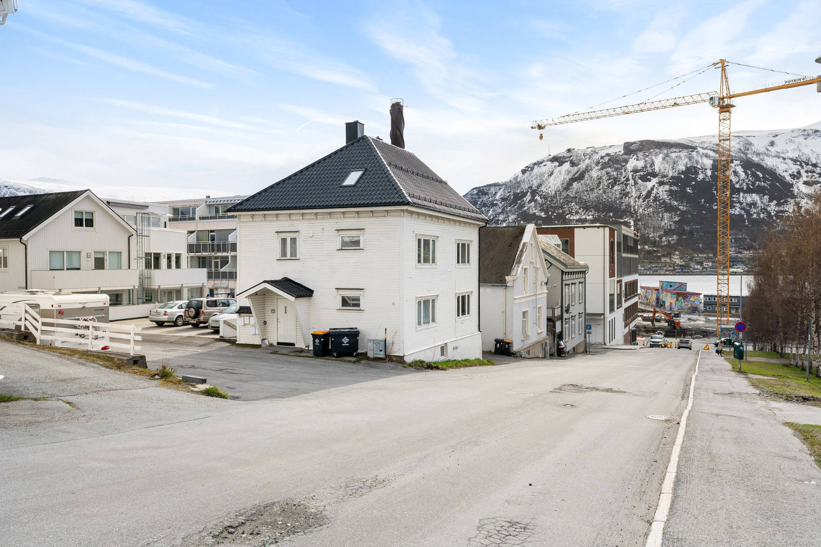 Perfekt leilighet for par, førstegangskjøpere eller for pendlere. Leiligheten anses også som et godt utleieobjekt!