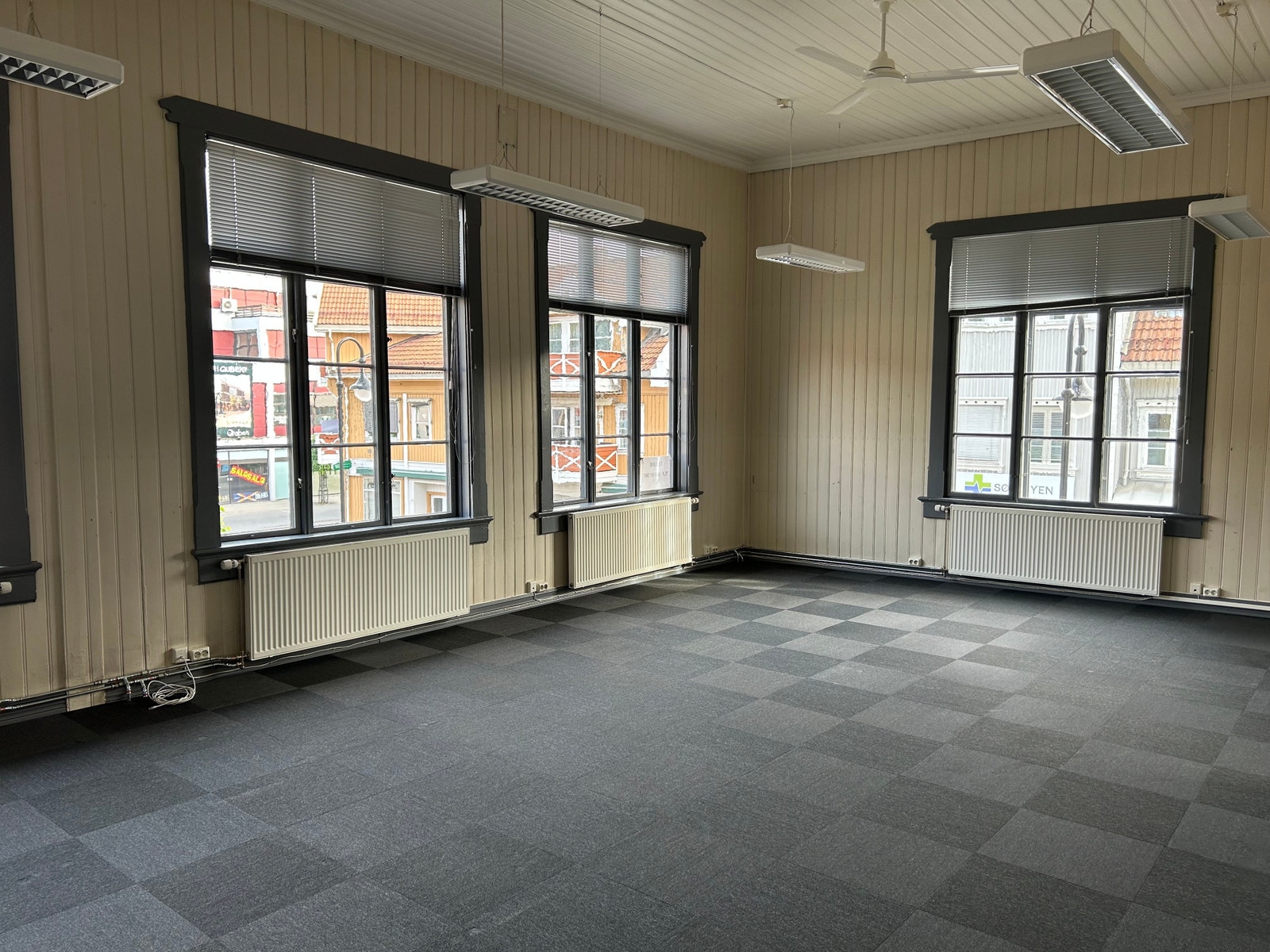 2. etg., Nymoens Torg 4B. Galleribilde