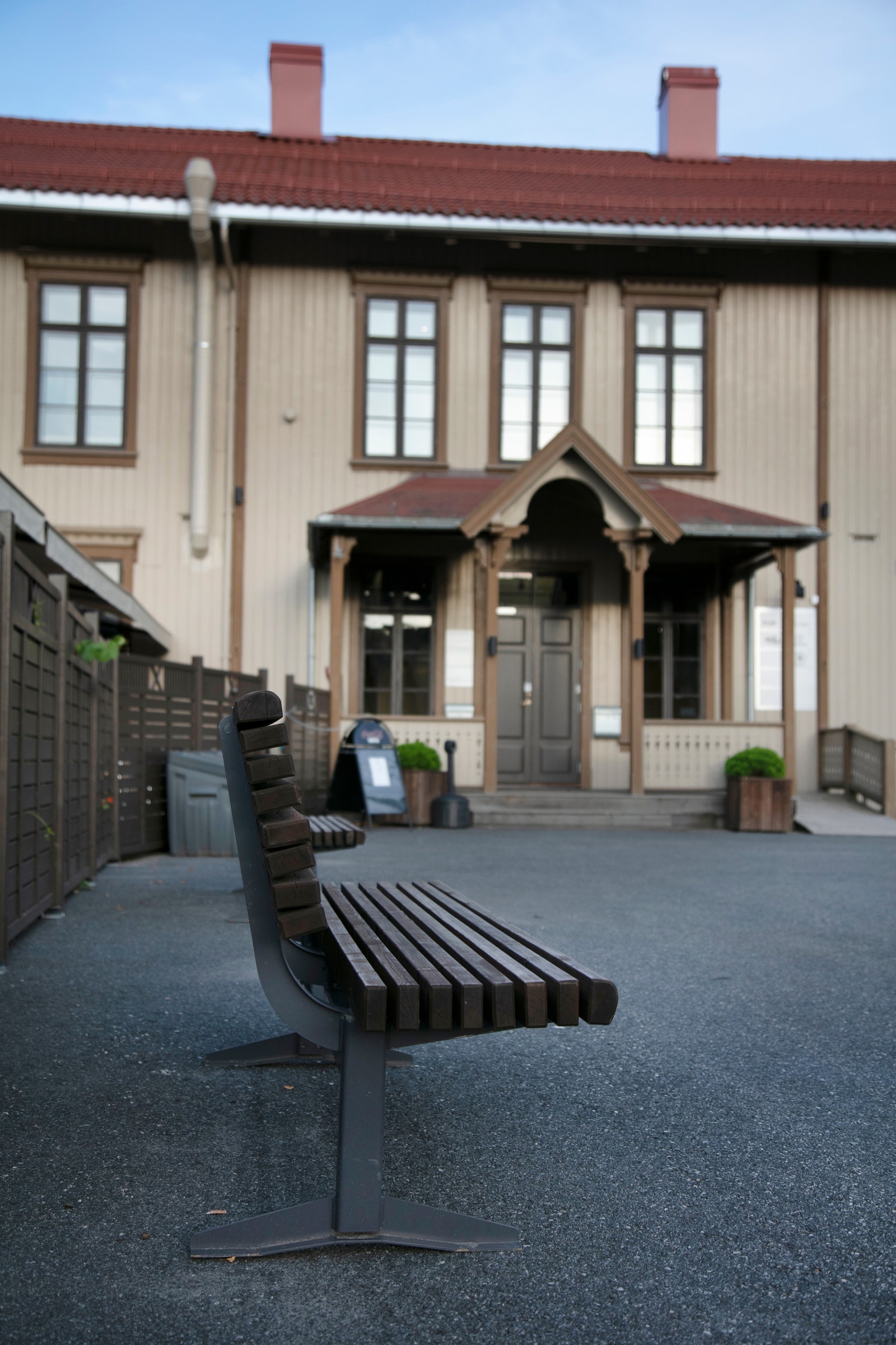 Inngangsparti til kontorer "Skolebygget" Galleribilde